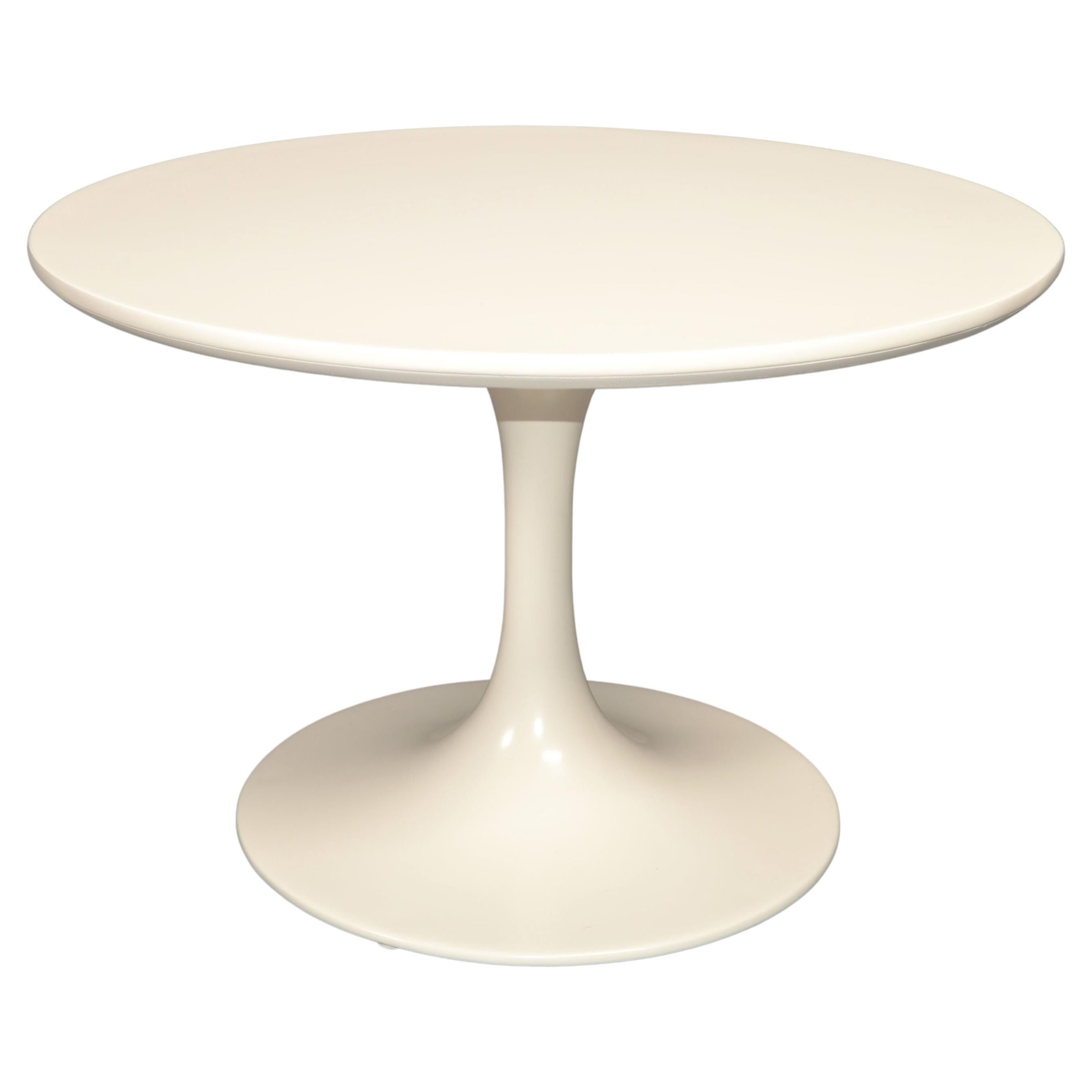 Vintage Eero Saarinen Off White Tulip Base Coffee Table Knoll Associates 1960s