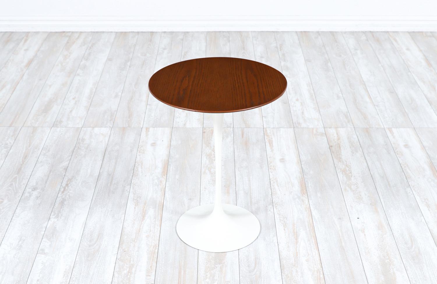 Mid-Century Modern Vintage Eero Saarinen Tulip Side Table for Knoll