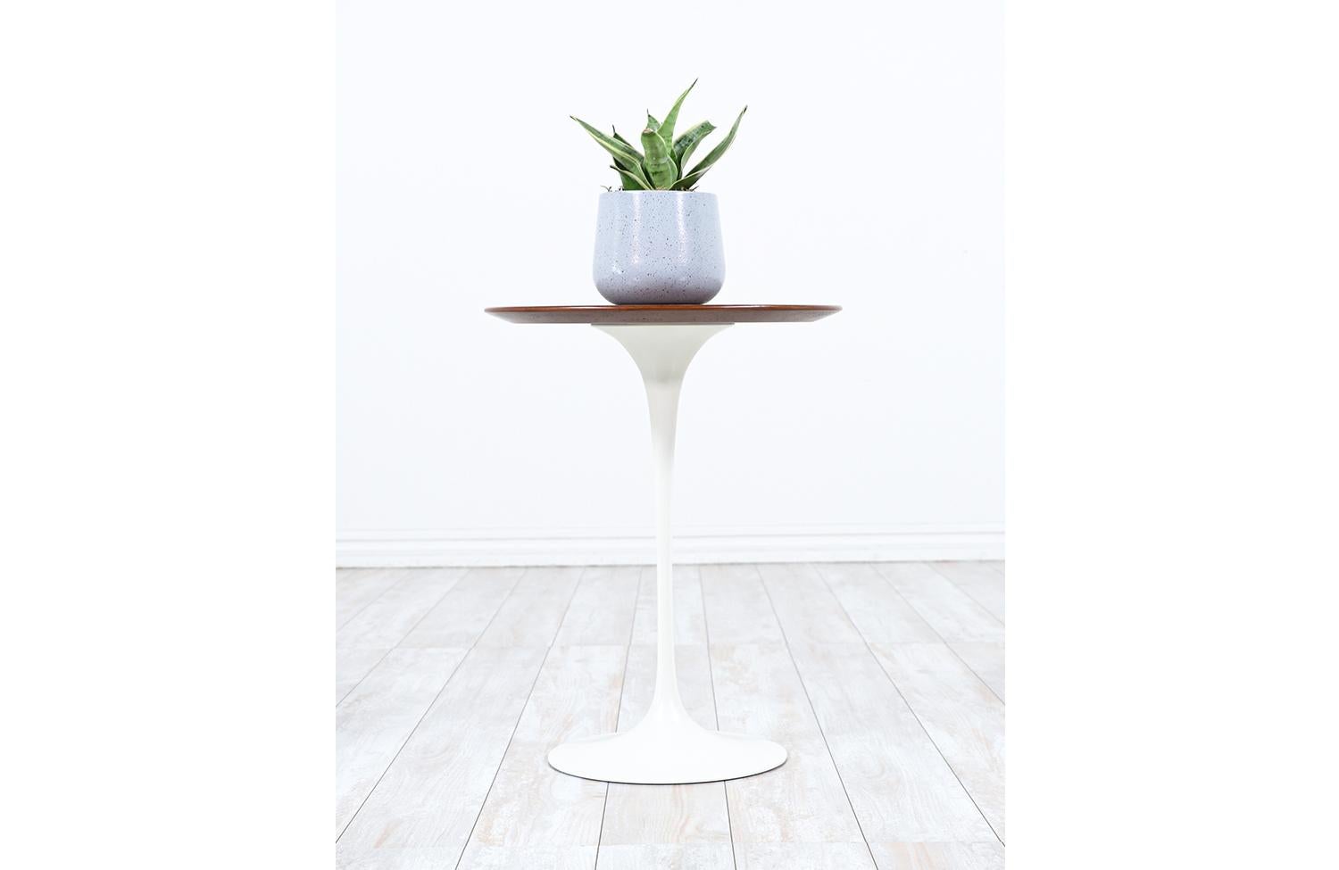American Vintage Eero Saarinen Tulip Side Table for Knoll