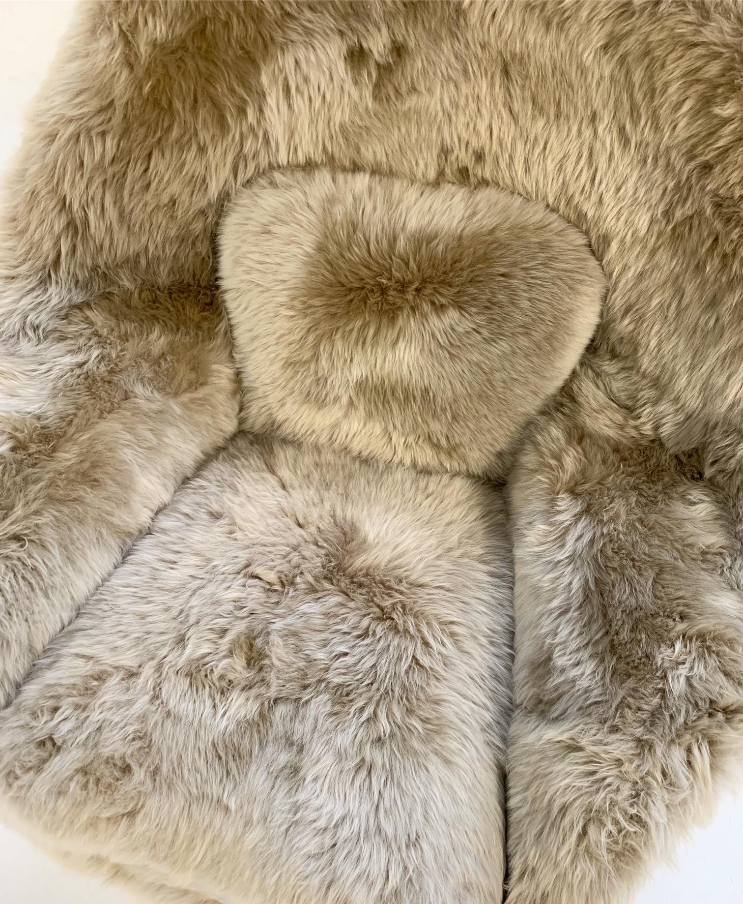 Mid-Century Modern Vintage Eero Saarinen Womb Chair Restored in New Zealand Sheepskin