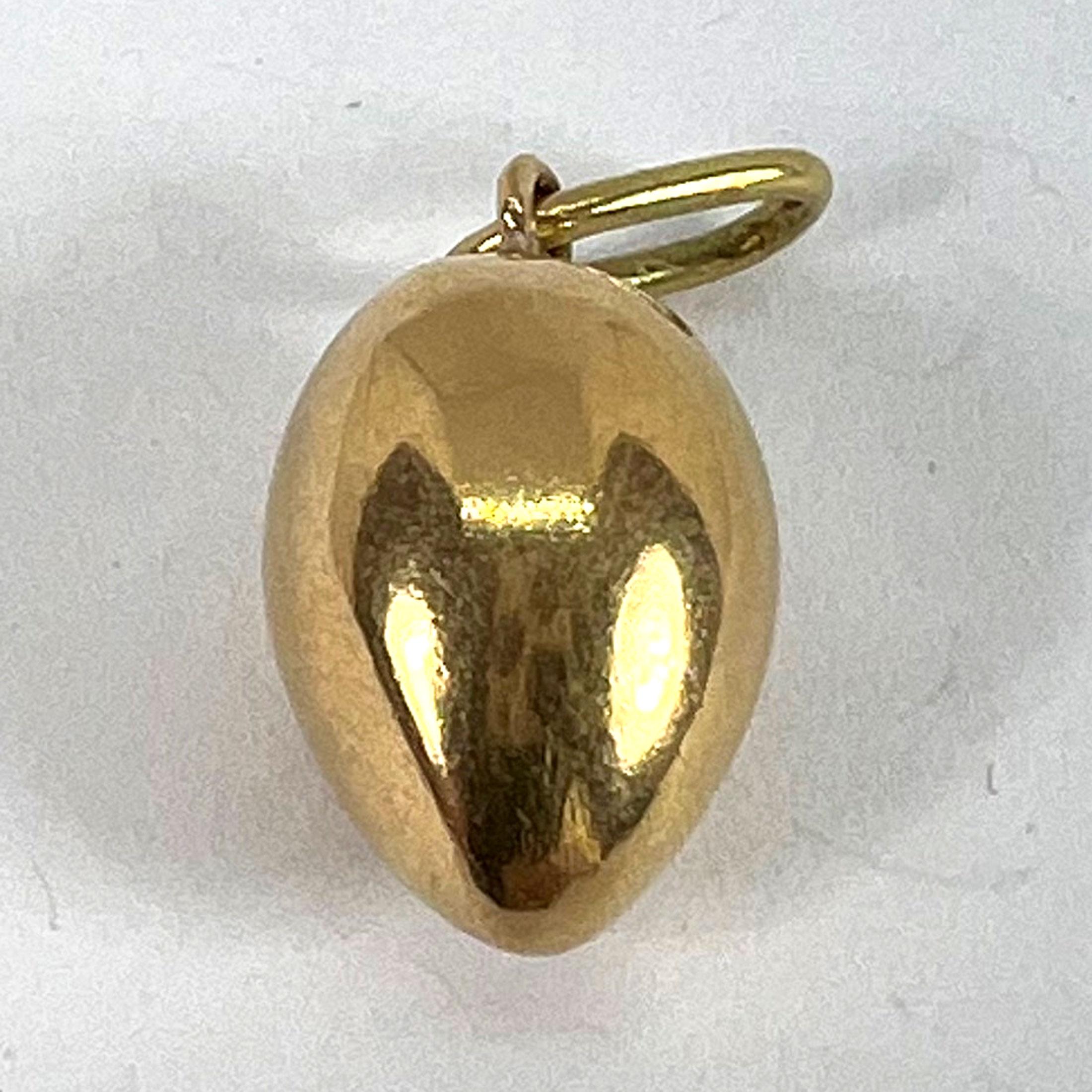 Ciondolo a forma di uovo d'epoca in oro giallo 18K in vendita 9