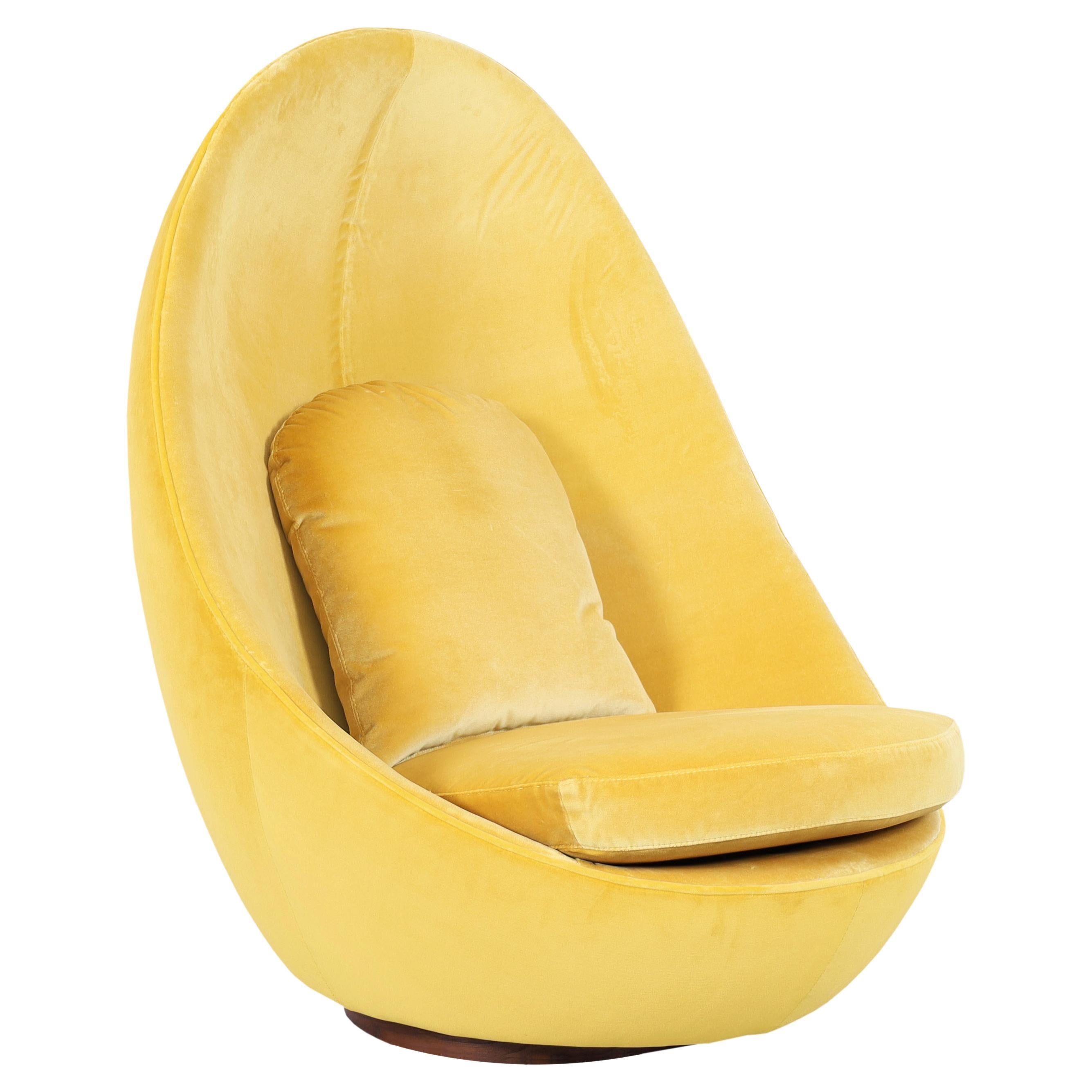 Vintage "Egg" Swivel Lounge Chair by Milo Baughman for Thayer Coggin