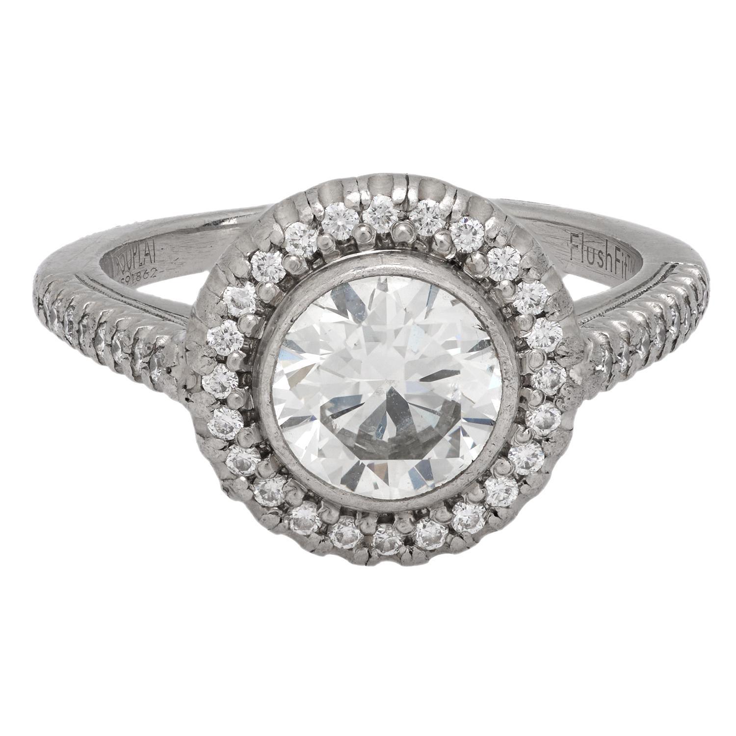 Moderne Bague de fiançailles en platine avec un diamant rond de 1,51 carat de la marque EGL en vente