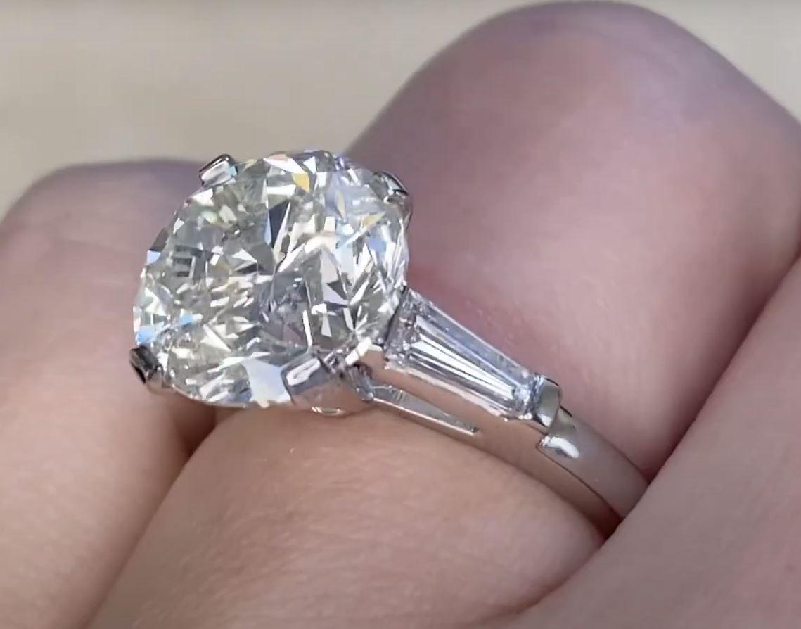Vintage EGL 5.09ct Round Brilliant Cut Diamond Engagement Ring, Platinum For Sale 1
