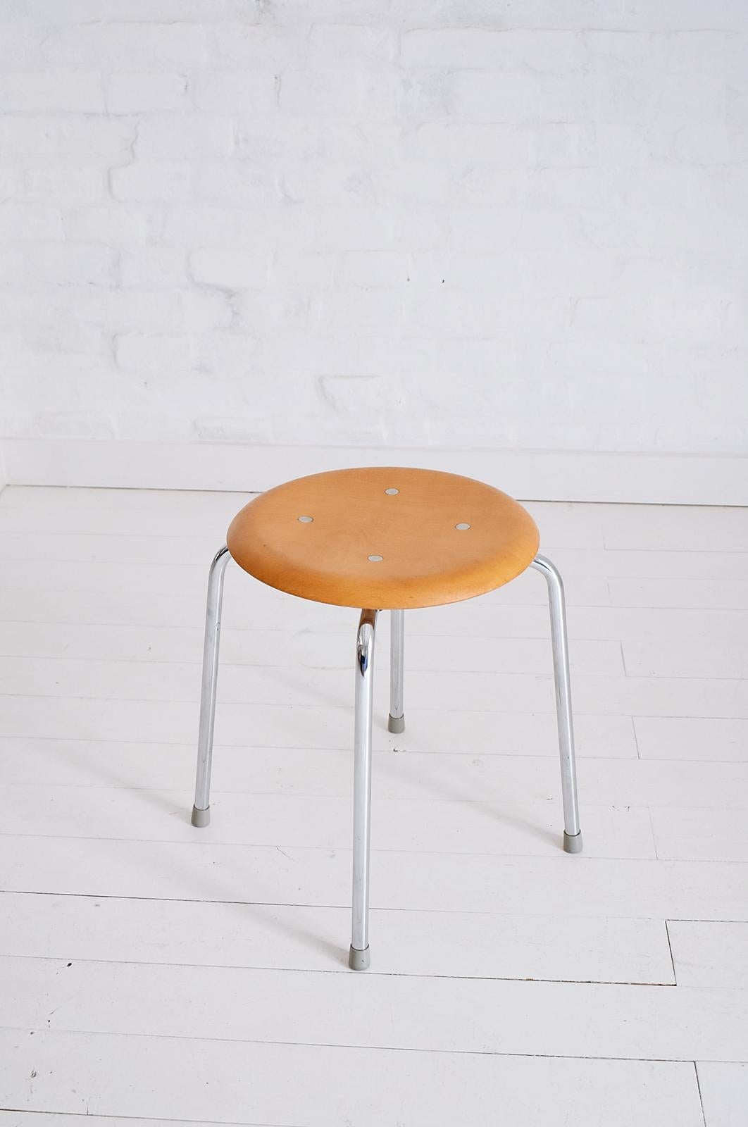 Vintage Egon Eiermann Stackable SE 38 Stool by Wilde+Spieth, Germany, 1950s In Good Condition For Sale In Debrecen-Pallag, HU