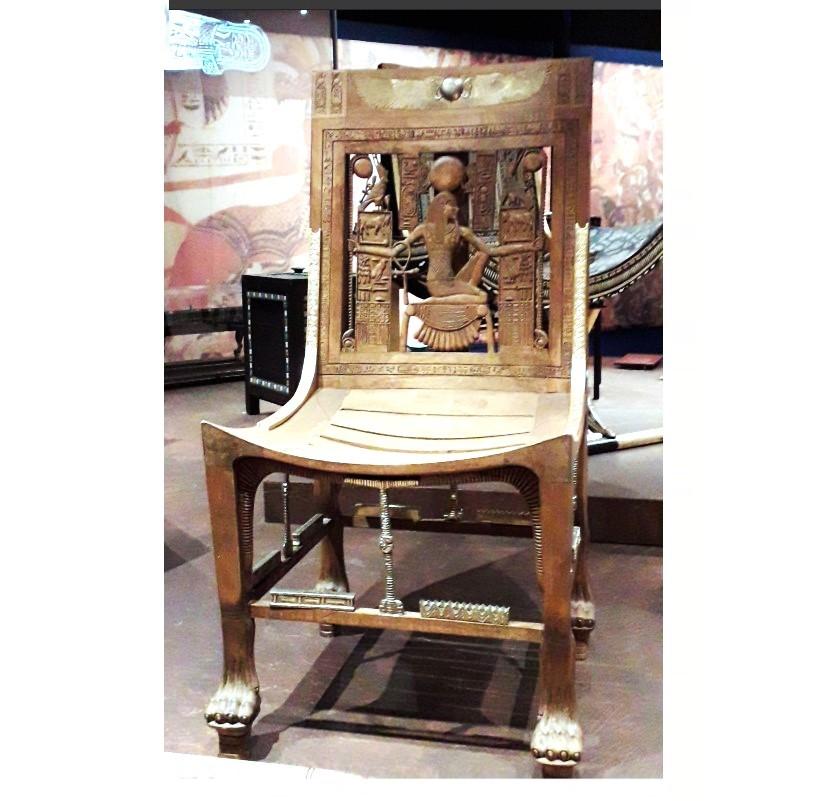 Vintage Egyptian Revival chair inspired on Tutankhamun's tomb chair, c. 1955 For Sale 10