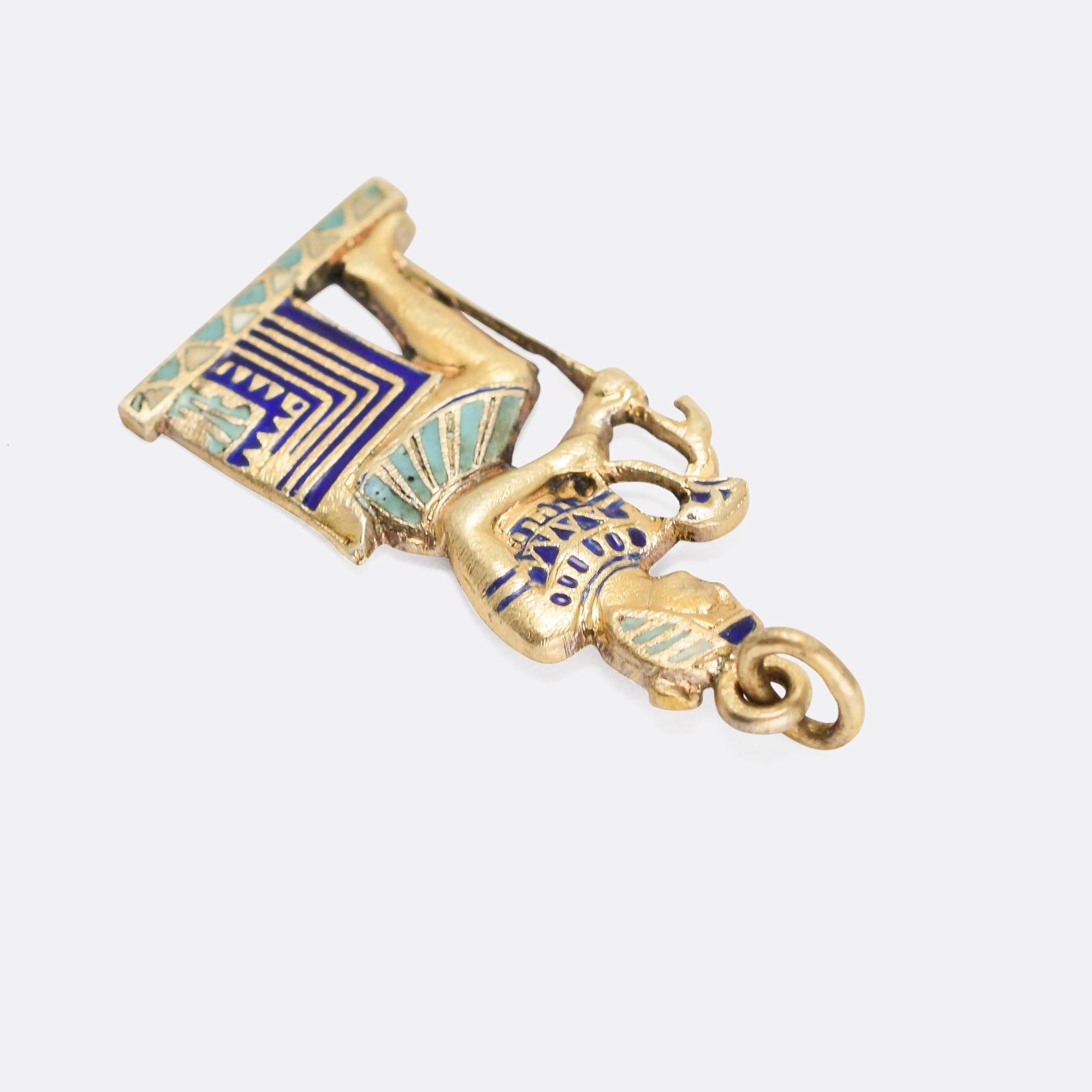 Vintage Egyptian Revival Enamel Pendant (Neuägyptisch)