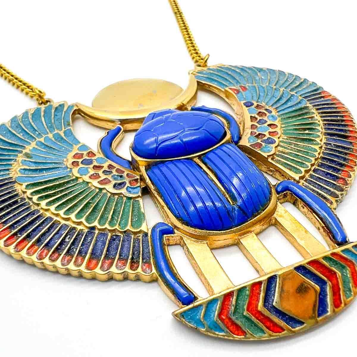 Collar y brazalete vintage de escarabajo de renacimiento egipcio Años 70 en venta 3