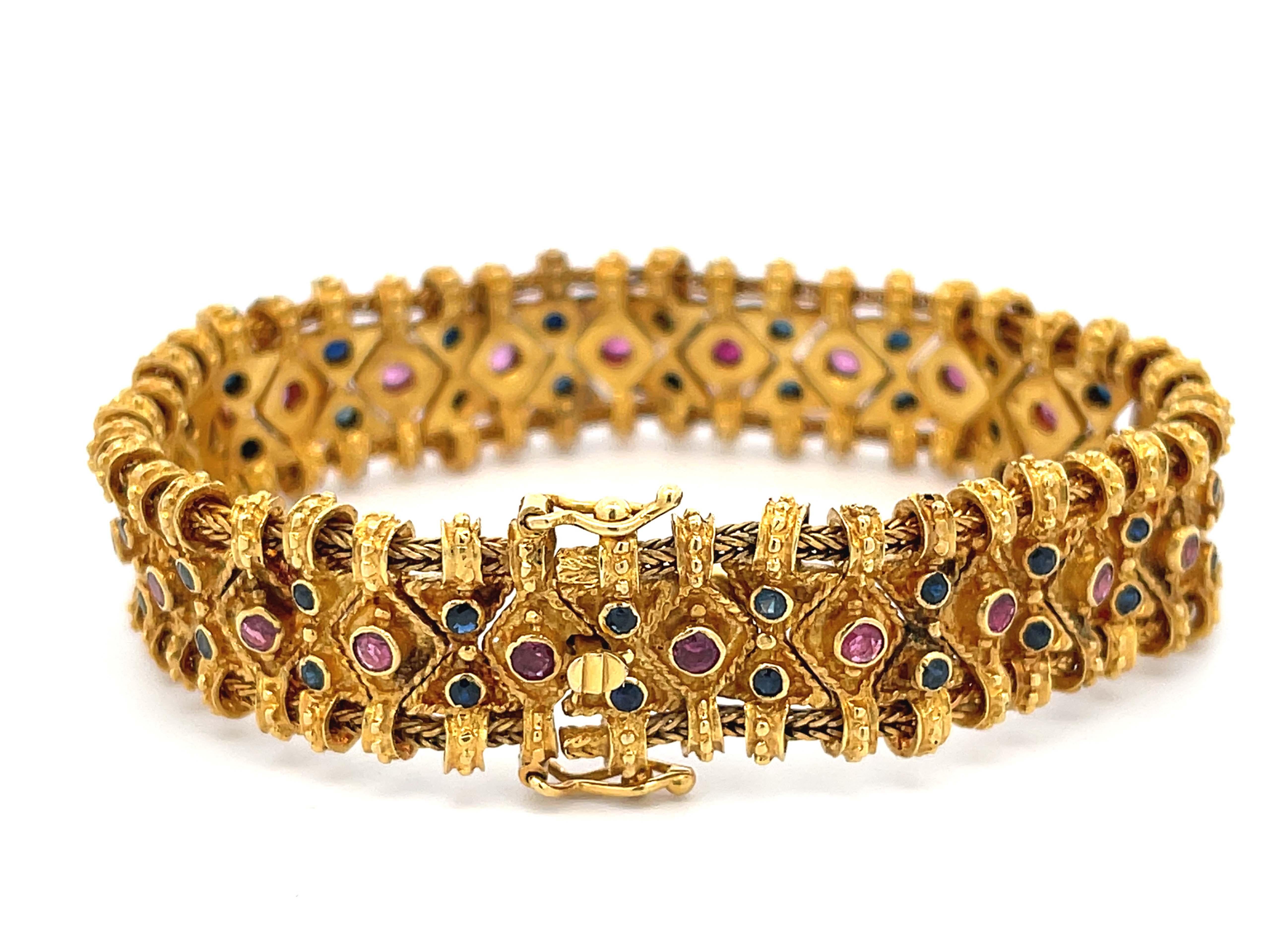 Round Cut Vintage Egyptian Ruby Sapphire Wide Quilted Link Bracelet in 18k Yellow Gold For Sale