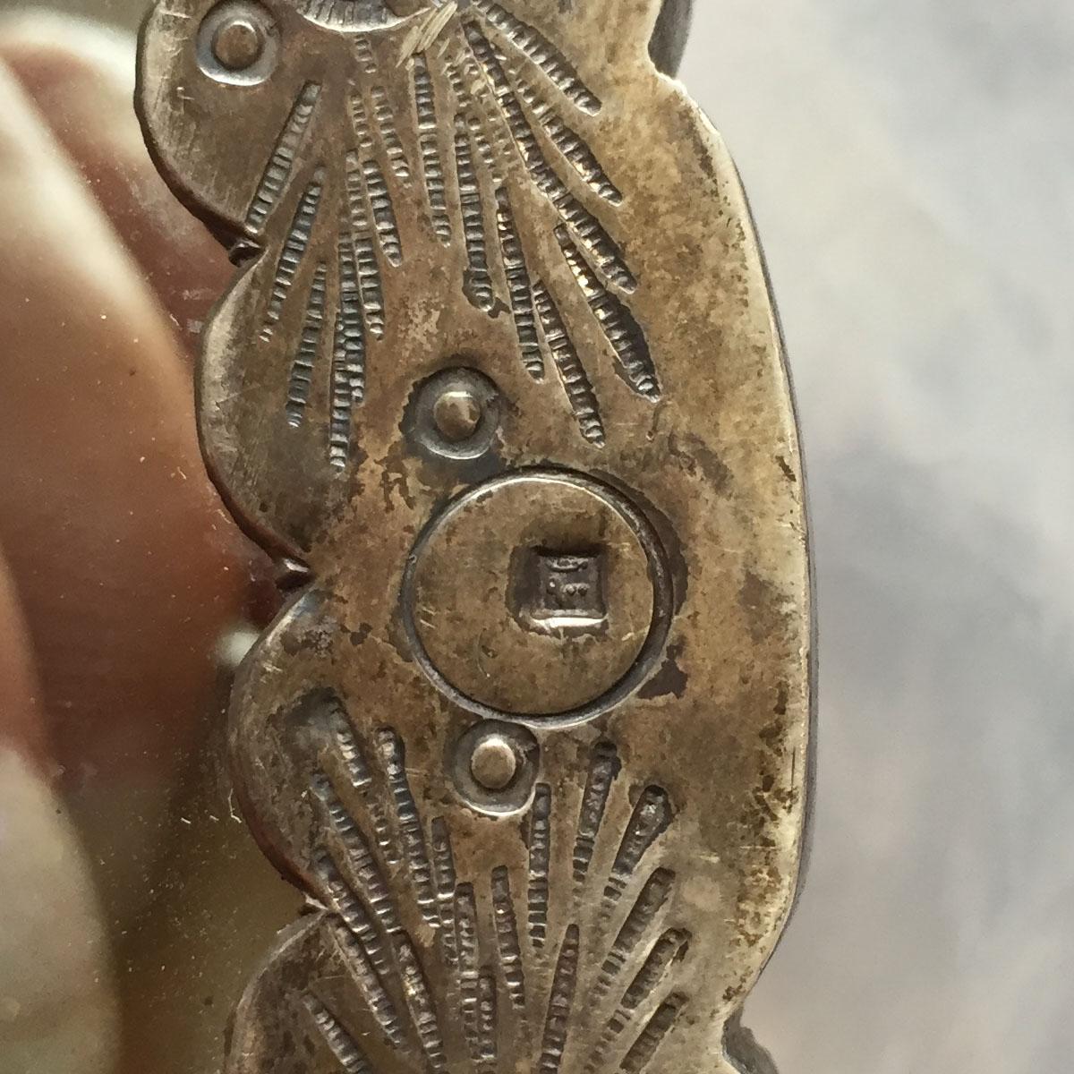 Vintage Egyptian silver .900 vanity table round Peacock design mirror 8.5 inches en vente 1