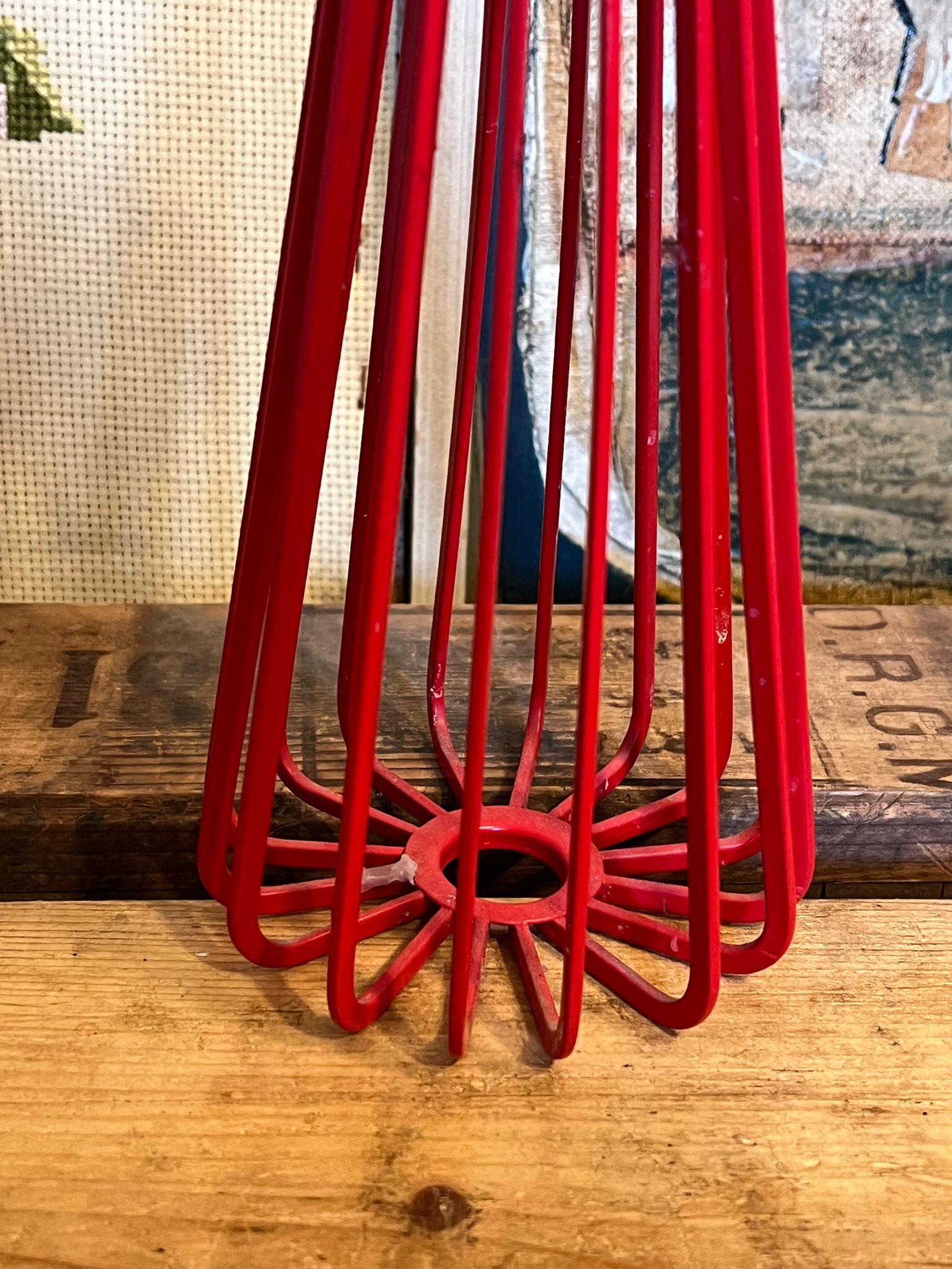 Ehlen Johansson, bougeoir décoratif rouge vintage Bon état - En vente à Seattle, WA