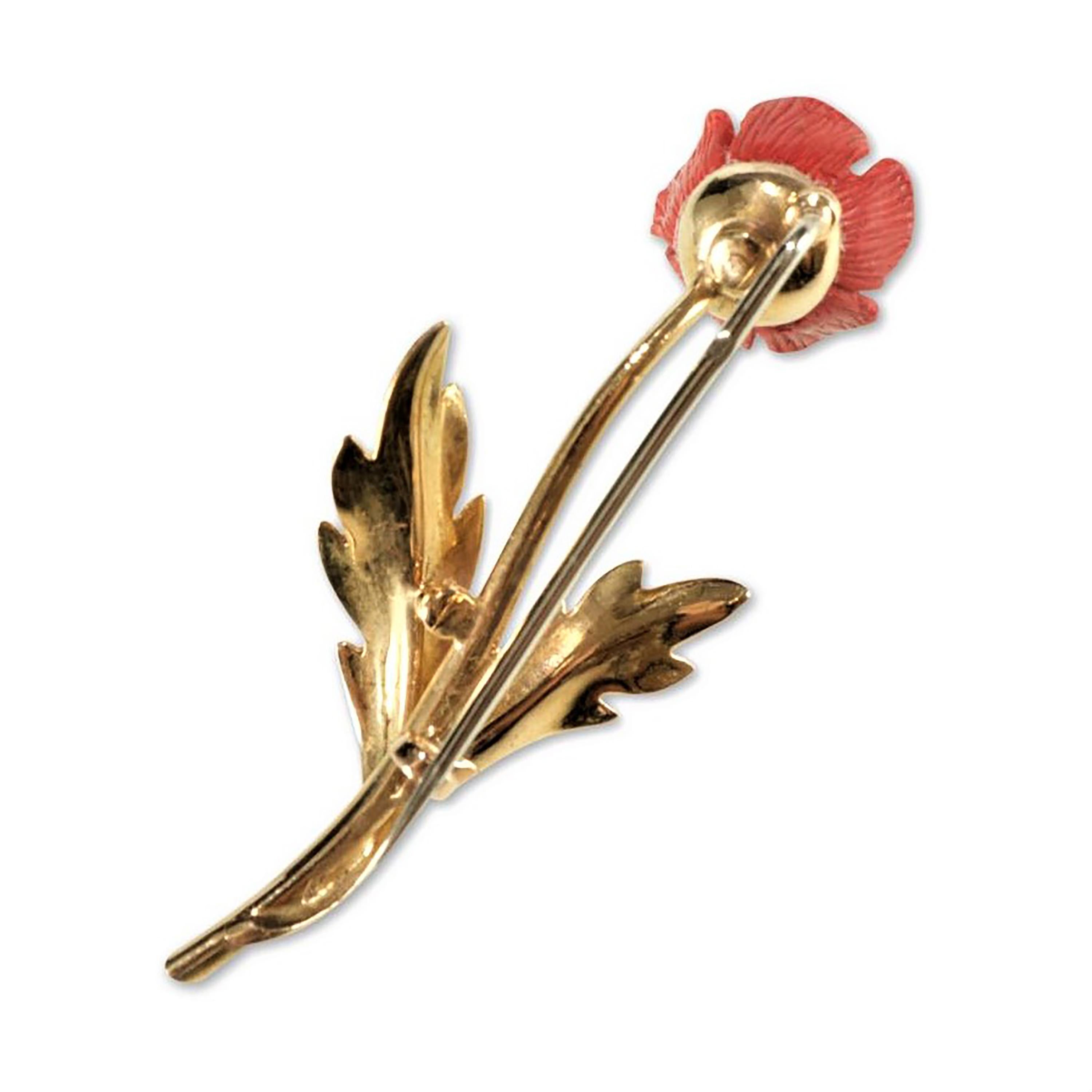 Eighteen Karat Yellow Gold Pin with Red Poppy In Good Condition In New York, NY