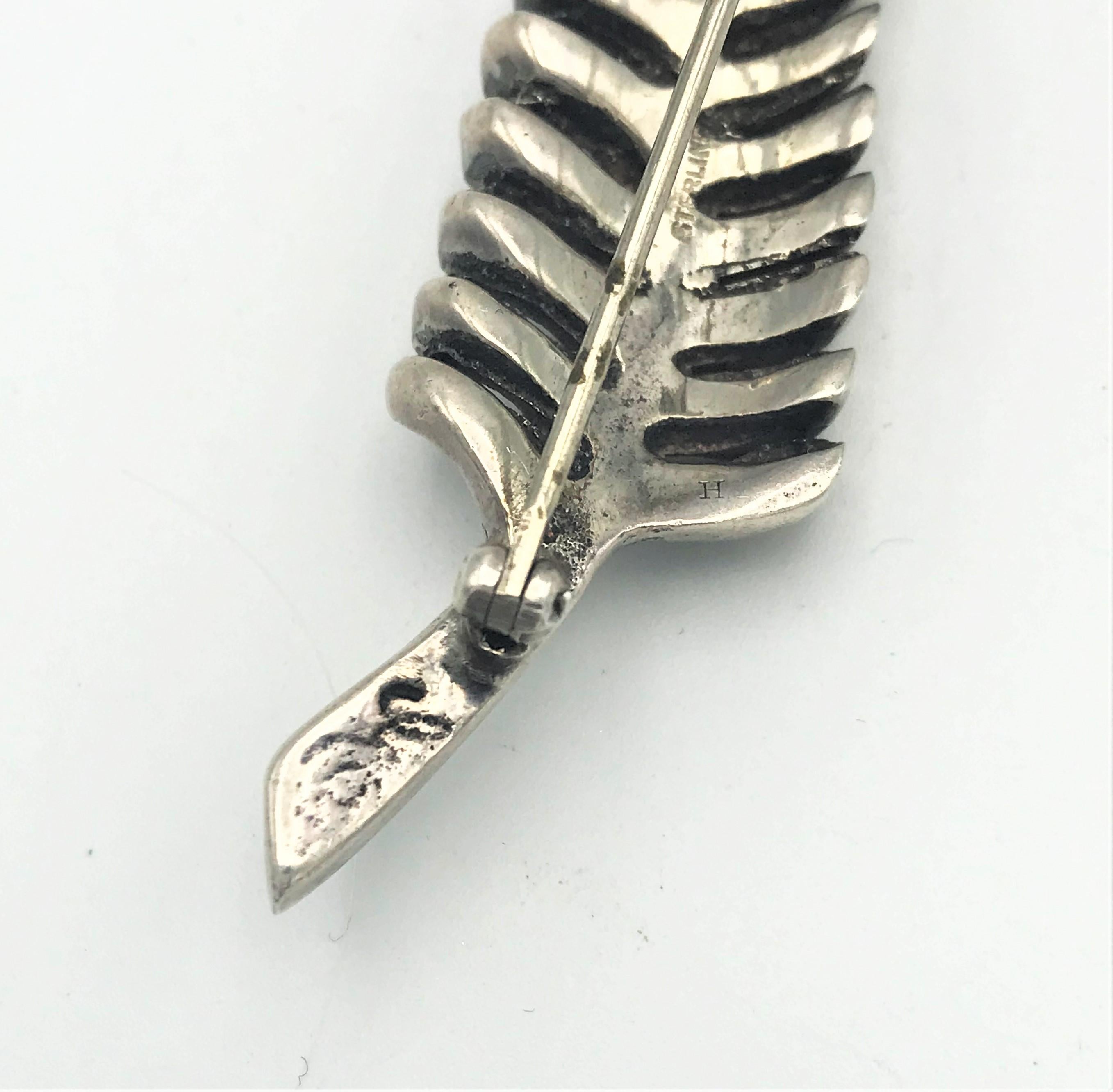 Vintage Eisenberg brooch in form of a feather, Sterling Silver, 1940 USA In Good Condition For Sale In Stuttgart, DE