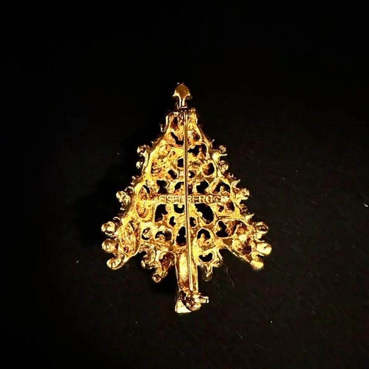 Vintage Eisenberg Designer Signed Faux Gemstone Christmas Tree Brooch Pin In Excellent Condition In Montreal, QC