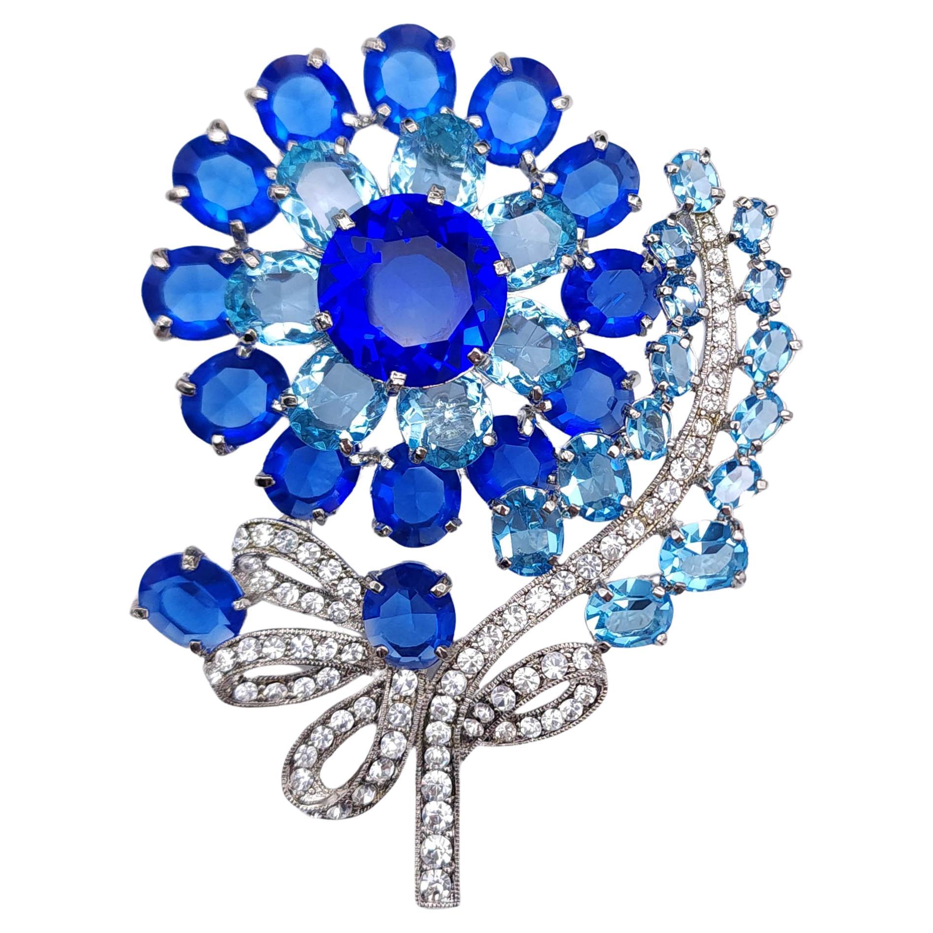 Vintage Eisenberg Ice 2000 Sapphire Aquamarine Crystal Flower Pin Brooch, Silver For Sale