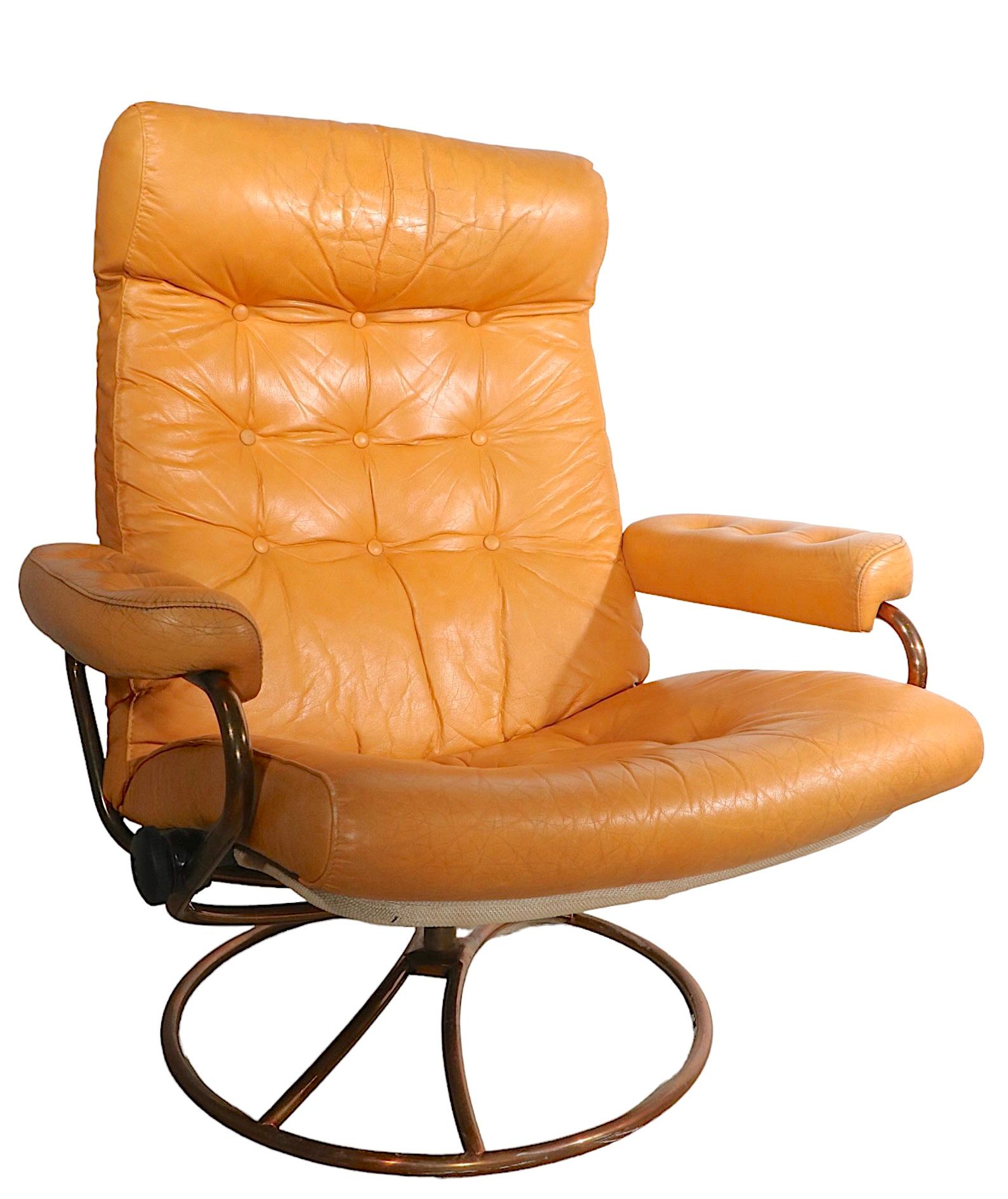 Vintage Ekornes Stressless Leather Swivel Reclining Lounge Chair and Ottoman 8