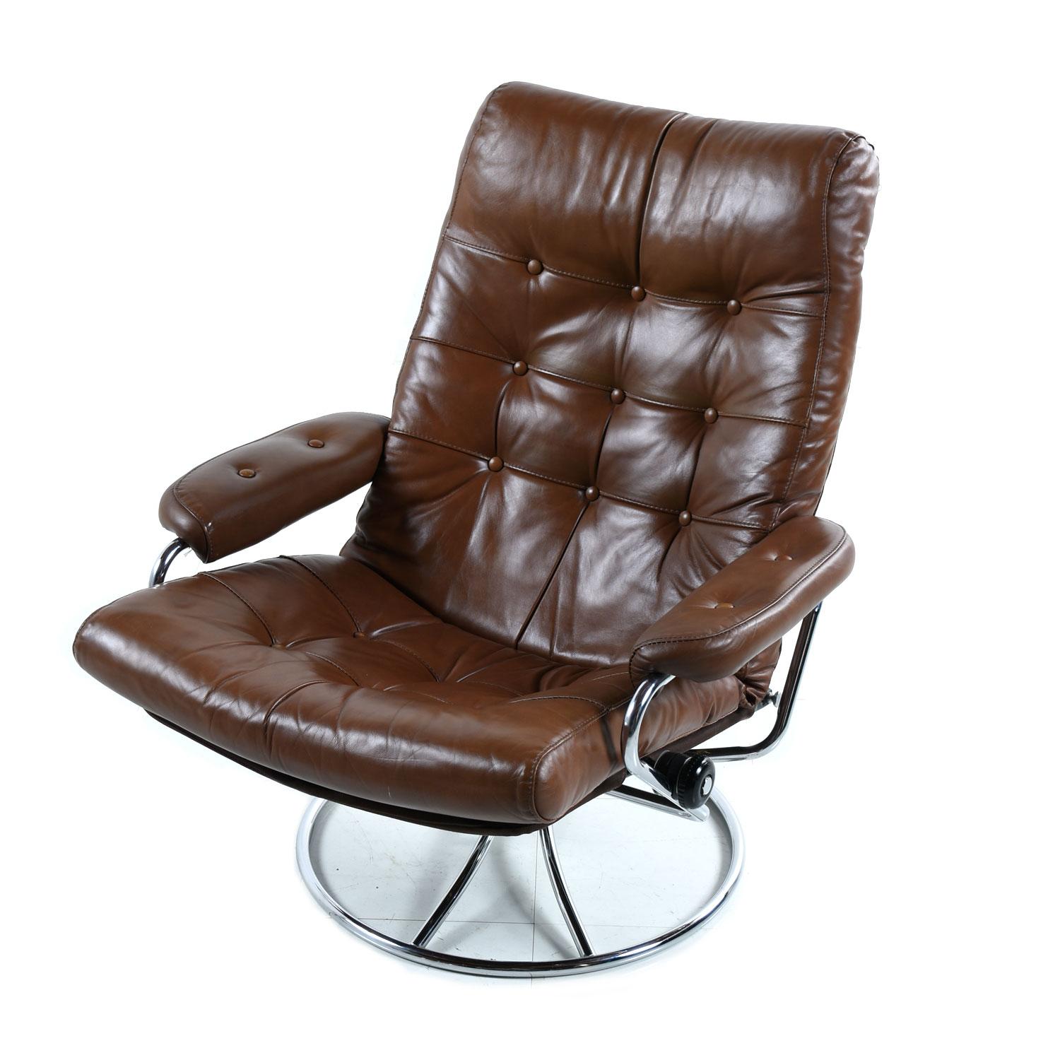 vintage leather lounge chair
