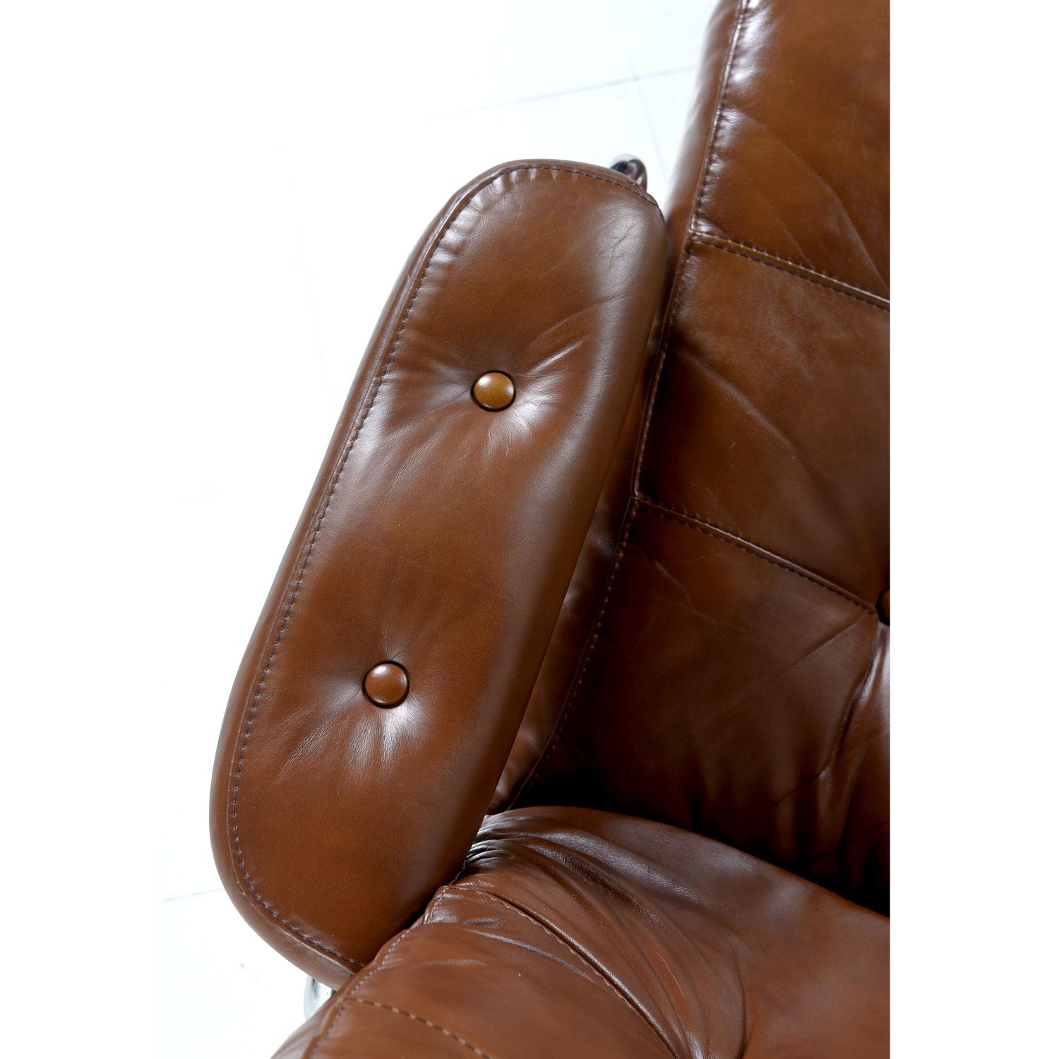 Vintage Ekornes Style Chrom und Leder Recliner Lounge Stuhl mit Ottoman 3