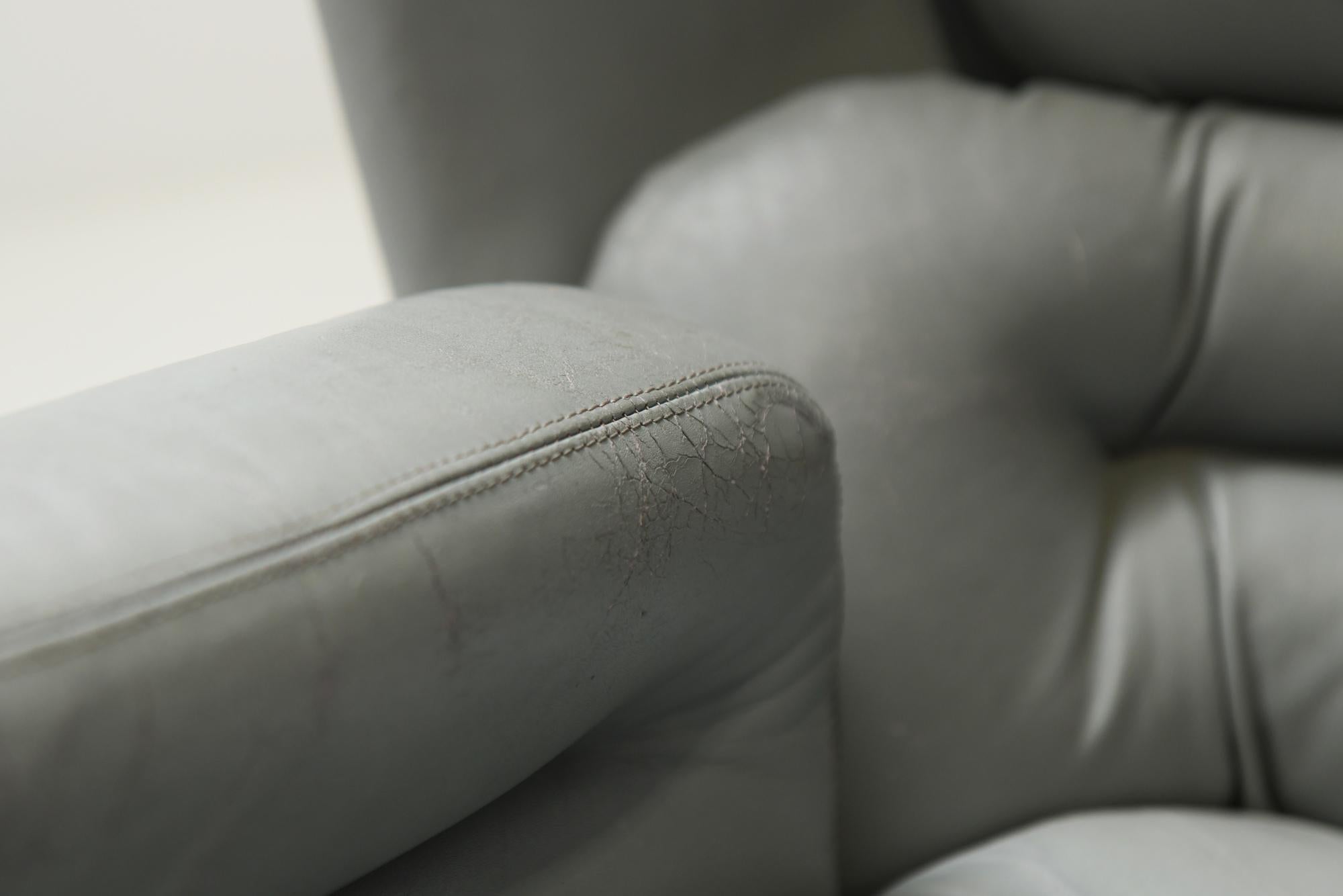 Elda-Stuhl aus grauem Leder und schwarzer Schale von Joe Colombo, Italien im Angebot 8