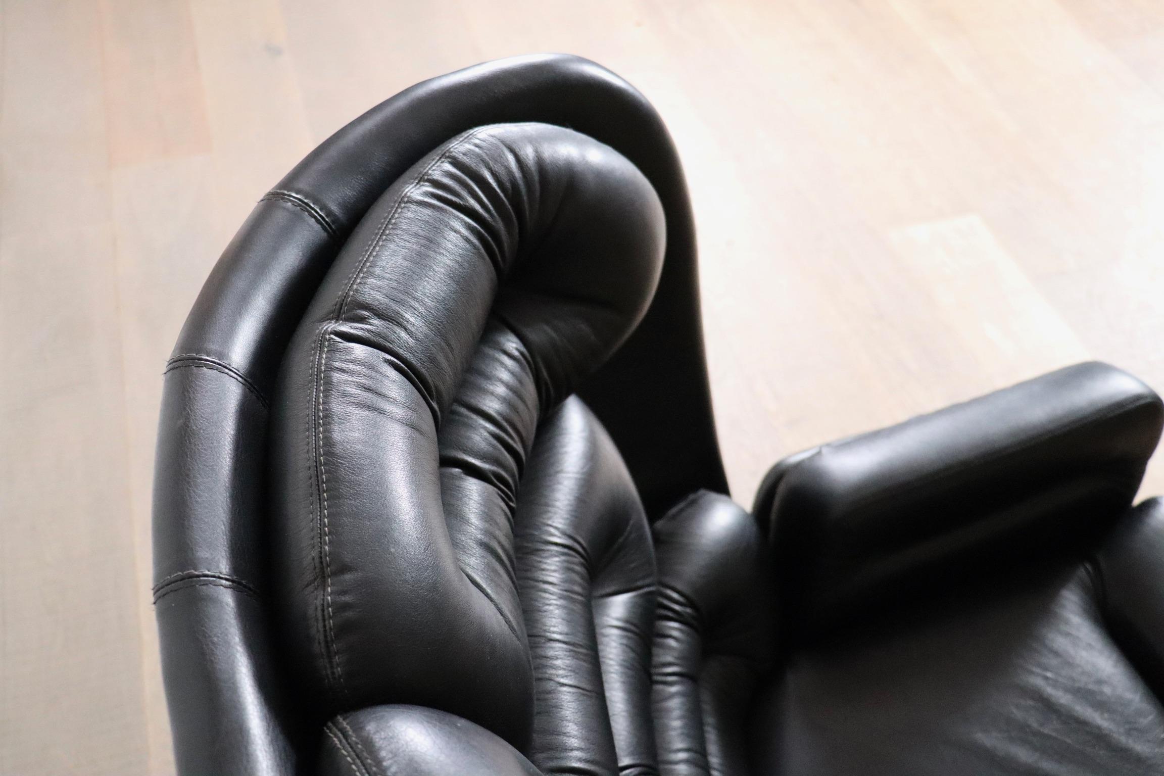 Chaise longue vintage Elda en noir sur noir par Joe Colombo pour Comfort Italy 197 Bon état - En vente à ABCOUDE, UT