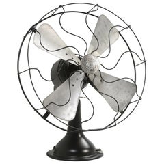 Vintage Electric Fan by the Day-Fan Company of Rochester, New York and it Works
