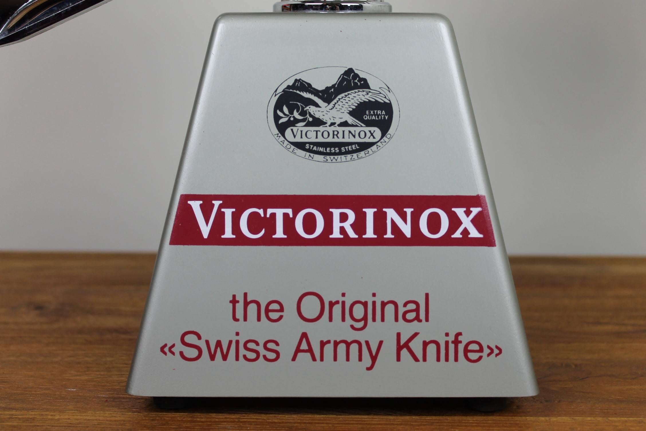 expositor navajas victorinox