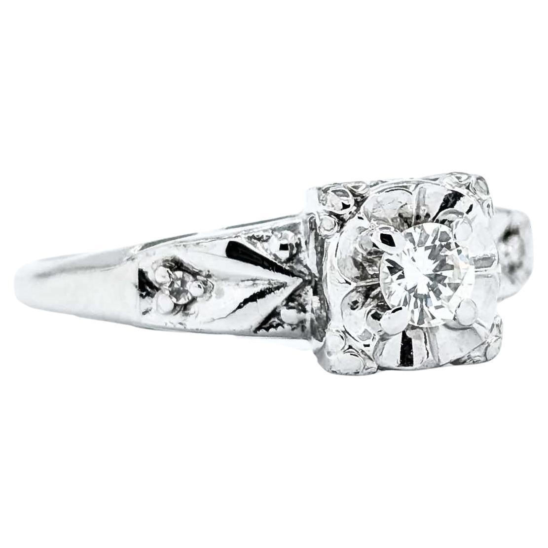 Set di anelli con diamanti Vintage Eleg 14kt

Immergiti nel fascino del nostro set di anelli con diamanti Vintage Elegance, realizzato in oro 14 carati. 
Lo squisito design è messo in risalto da un diamante da 0,15 carati, incastonato in uno stile