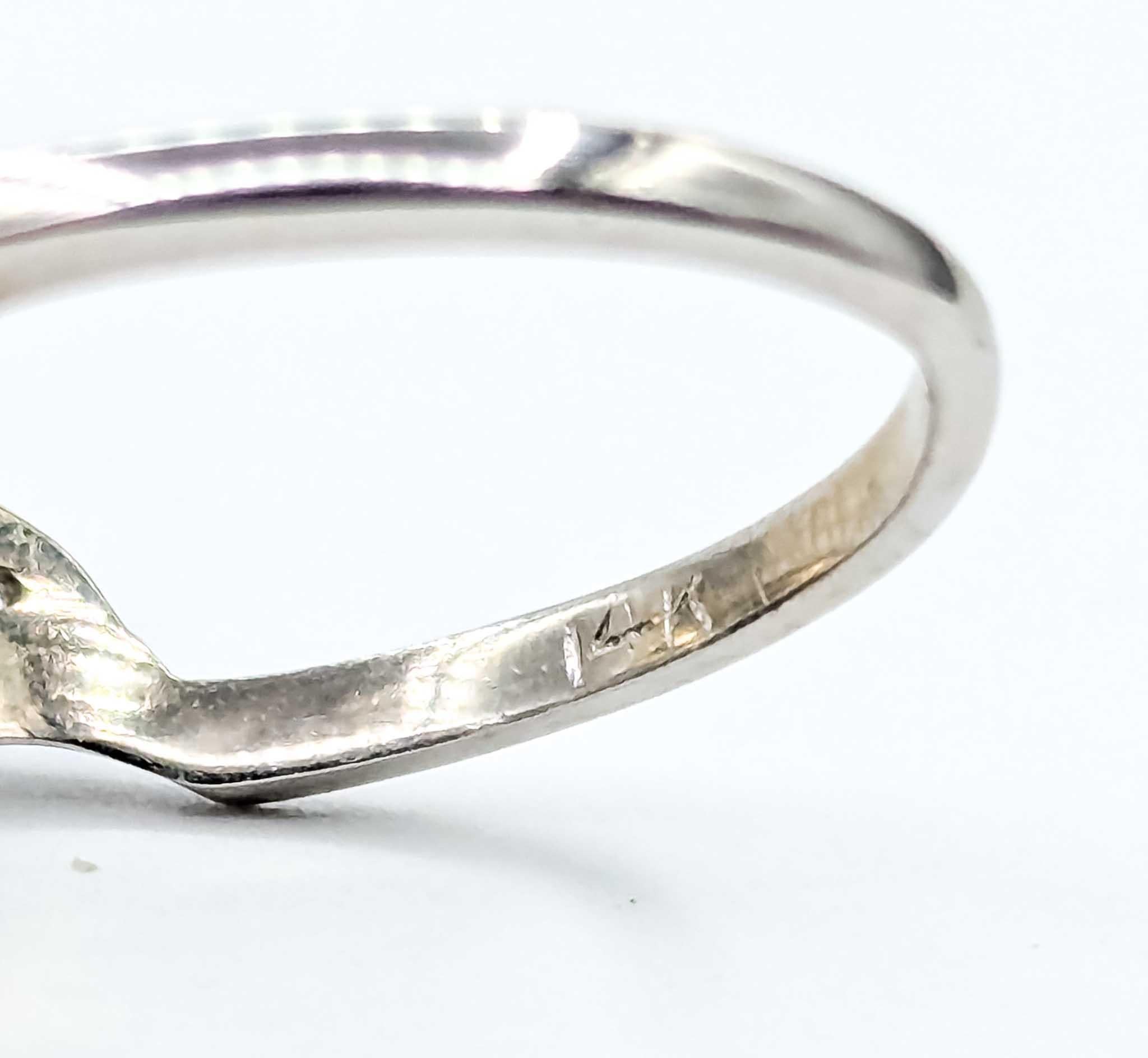 Anillo de Compromiso de Diamantes Elegancia Vintage en Oro Blanco de 14k en venta 4
