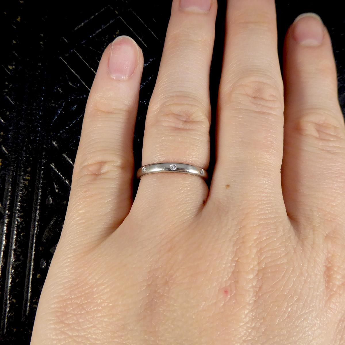 Brilliant Cut Vintage Elegant Diamond Set Wedding Band Ring in Platinum