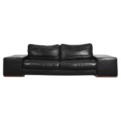 Vintage Elegant Minimalist Black Leather Sofa by Natuzzi Design Center