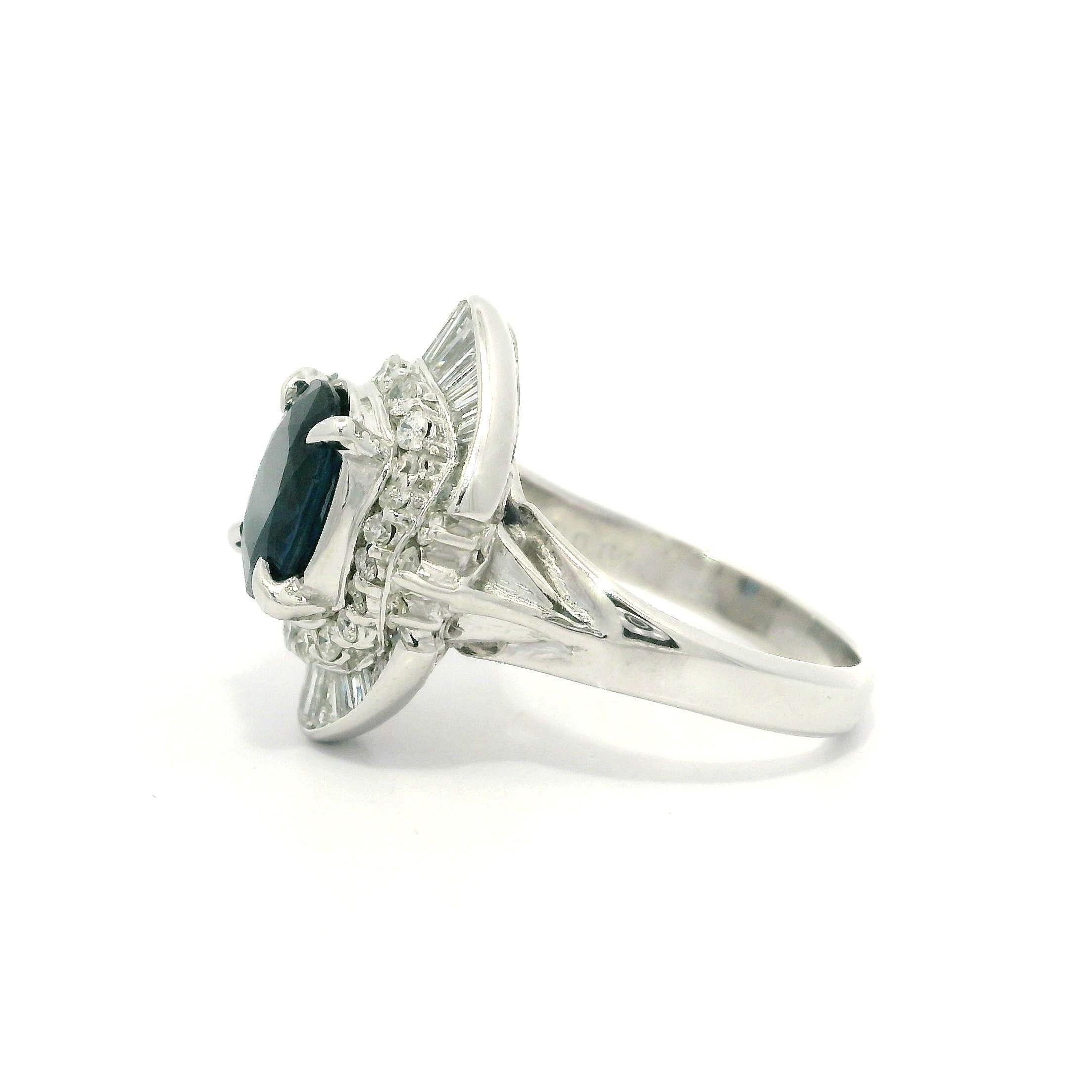Vintage Elegant Platin GIA 2.99ctw Oval Sapphire & Diamant Ballerina Ring im Angebot 6