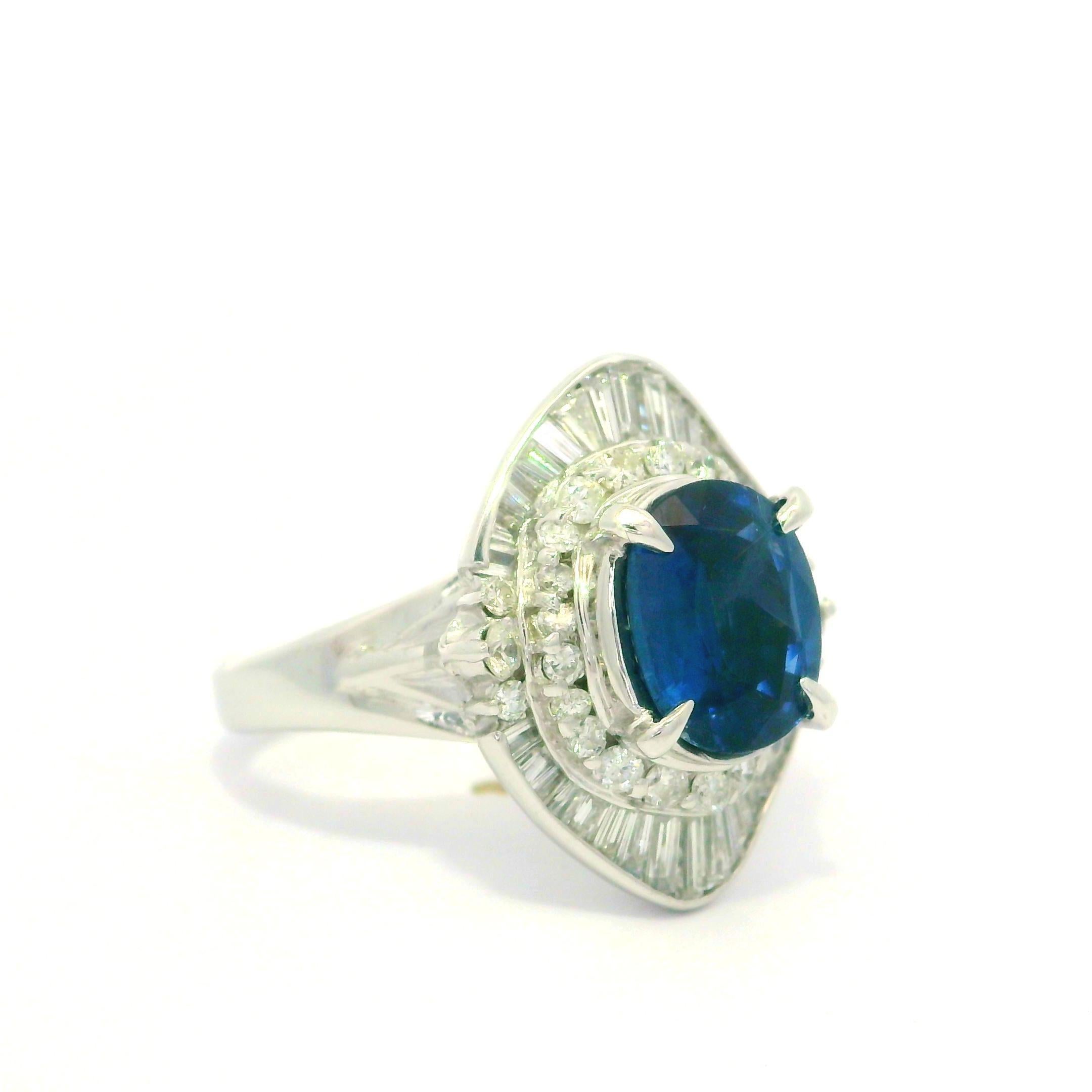 Vintage Elegant Platin GIA 2.99ctw Oval Sapphire & Diamant Ballerina Ring im Angebot 7