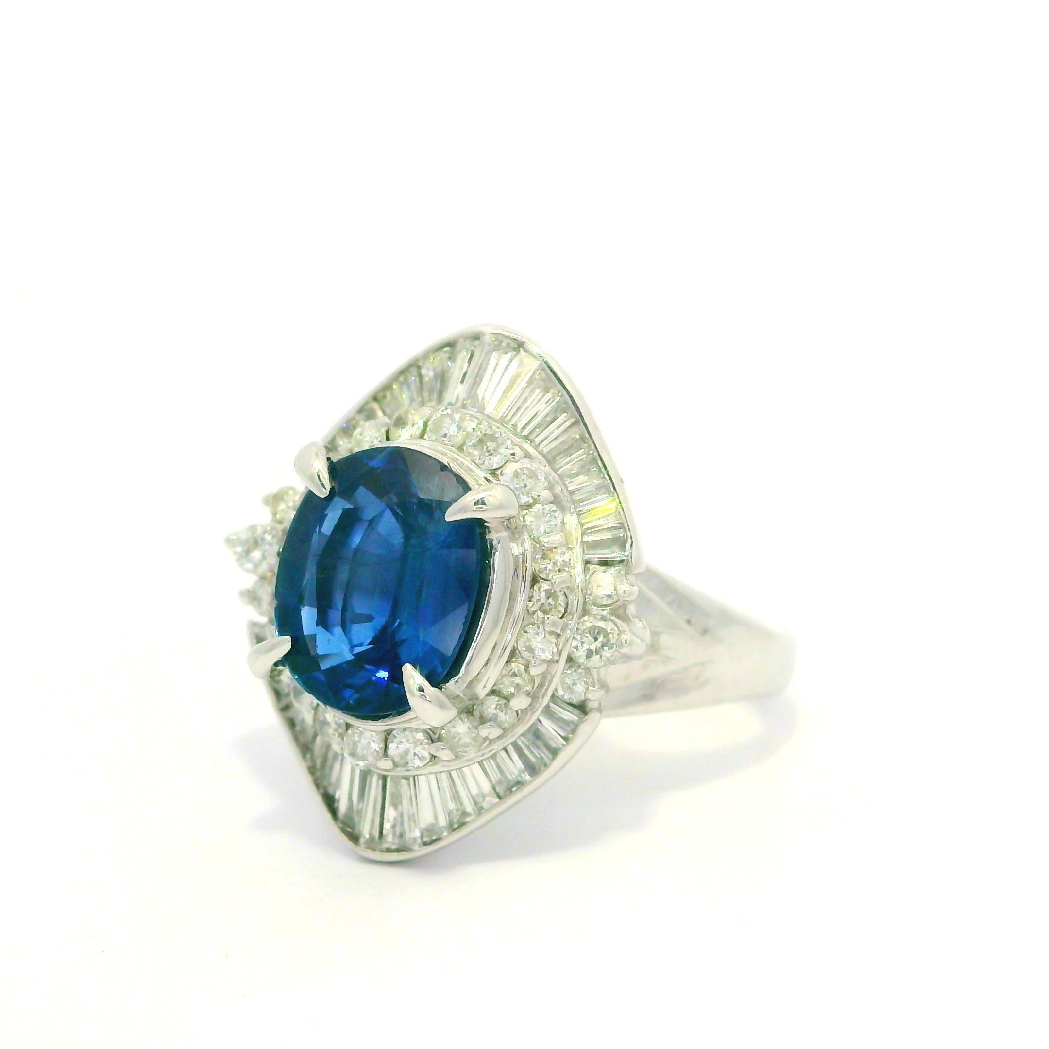 Vintage Elegant Platin GIA 2.99ctw Oval Sapphire & Diamant Ballerina Ring im Angebot 8