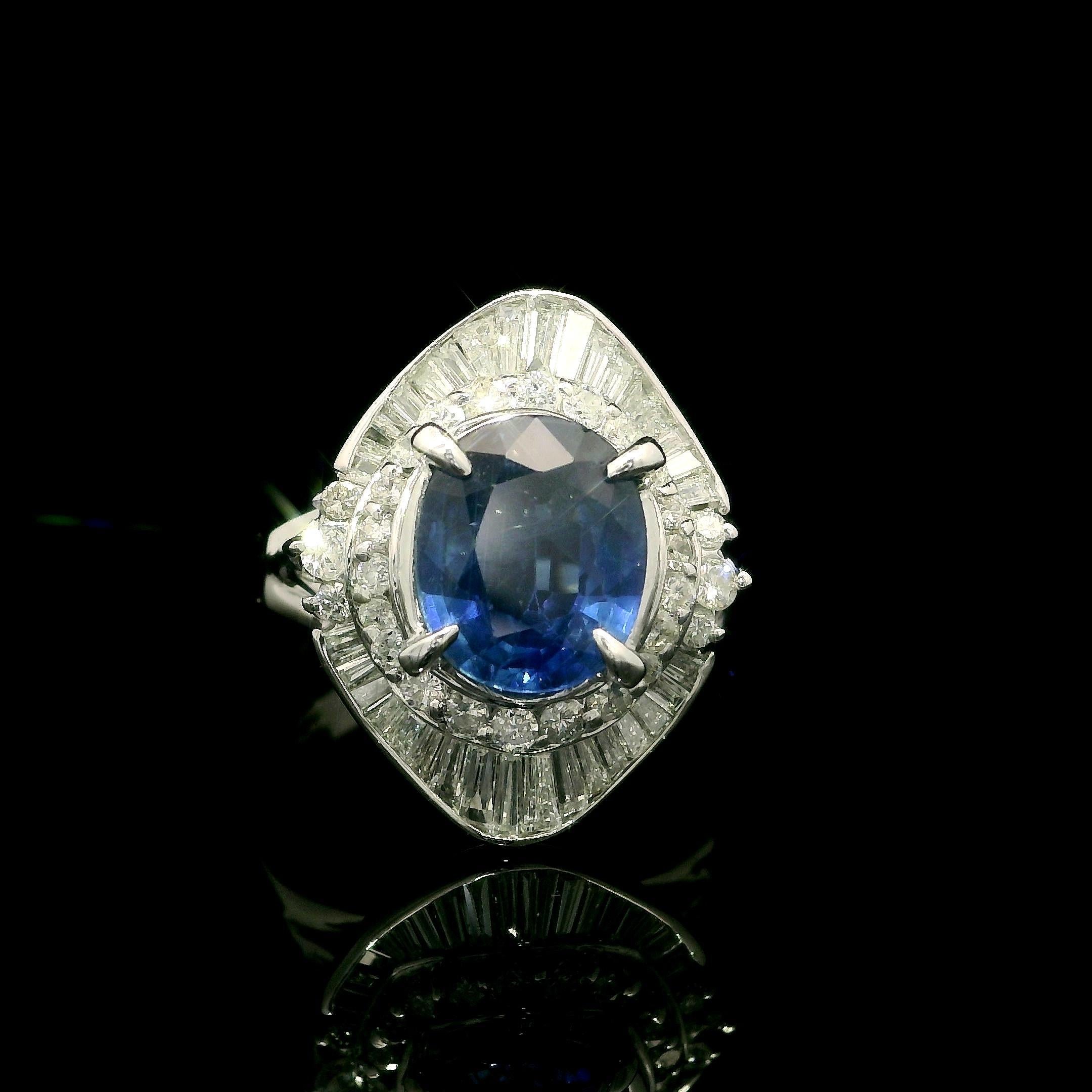 Vintage Elegant Platin GIA 2.99ctw Oval Sapphire & Diamant Ballerina Ring im Zustand „Hervorragend“ im Angebot in Montclair, NJ