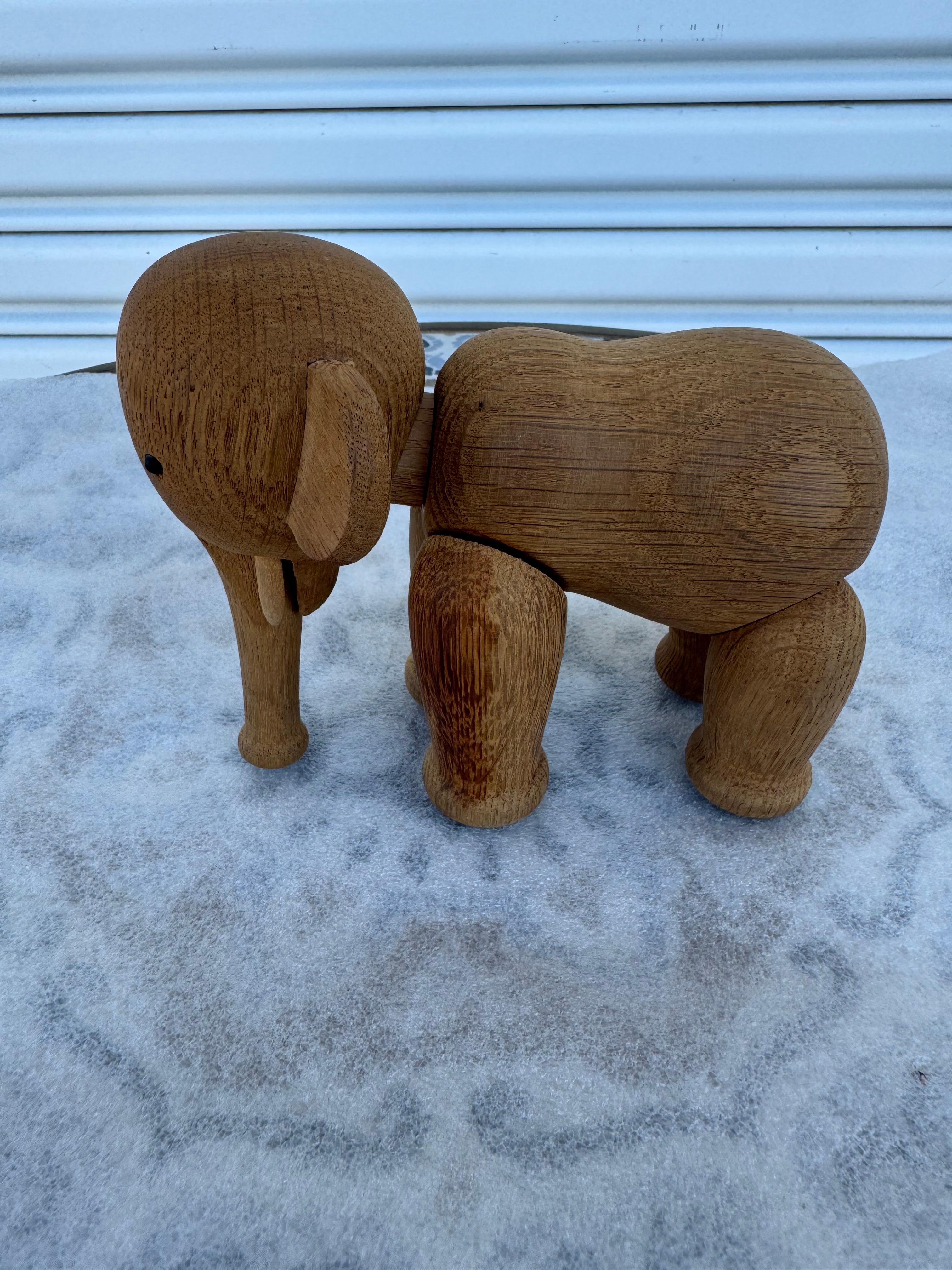 Vintage Wood Articulated Elephant by Kay Bojesen. Made in Denmark. In condizioni buone in vendita a Pasadena, TX