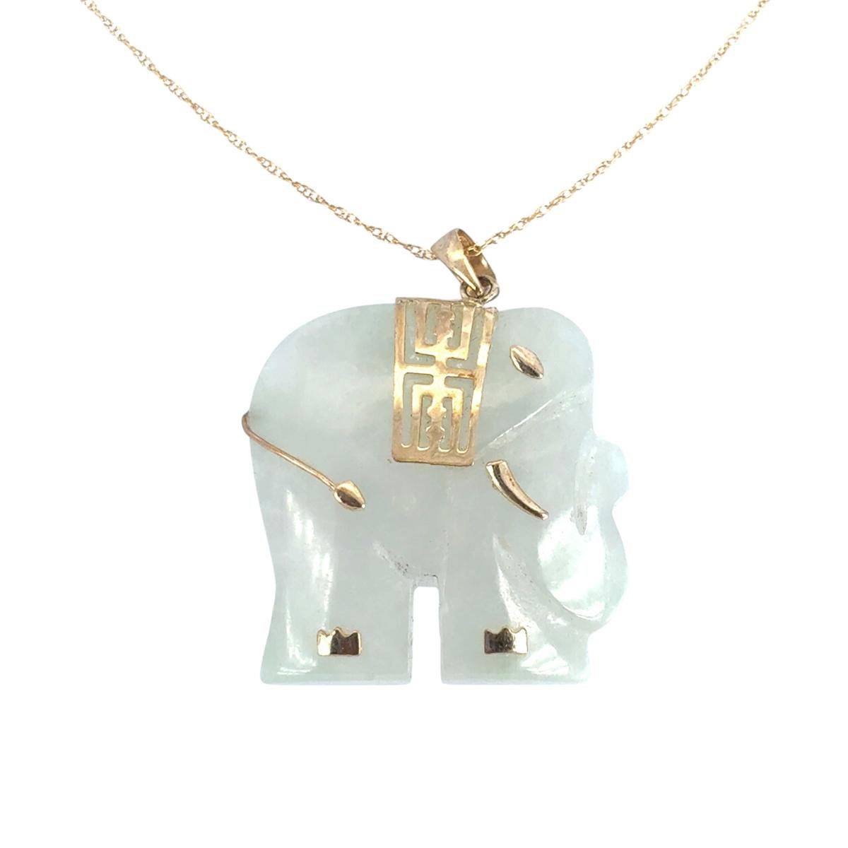 Vintage Elephant Jade Pendant on a 10k Yellow Gold Chain Necklace

This stunning vintage Jade Pendant Gold Necklace is in excellent condition and is ready to ship!

Pendant Design: Elephant Jade Pendant
Pendant Material: Jade with 10k Yellow