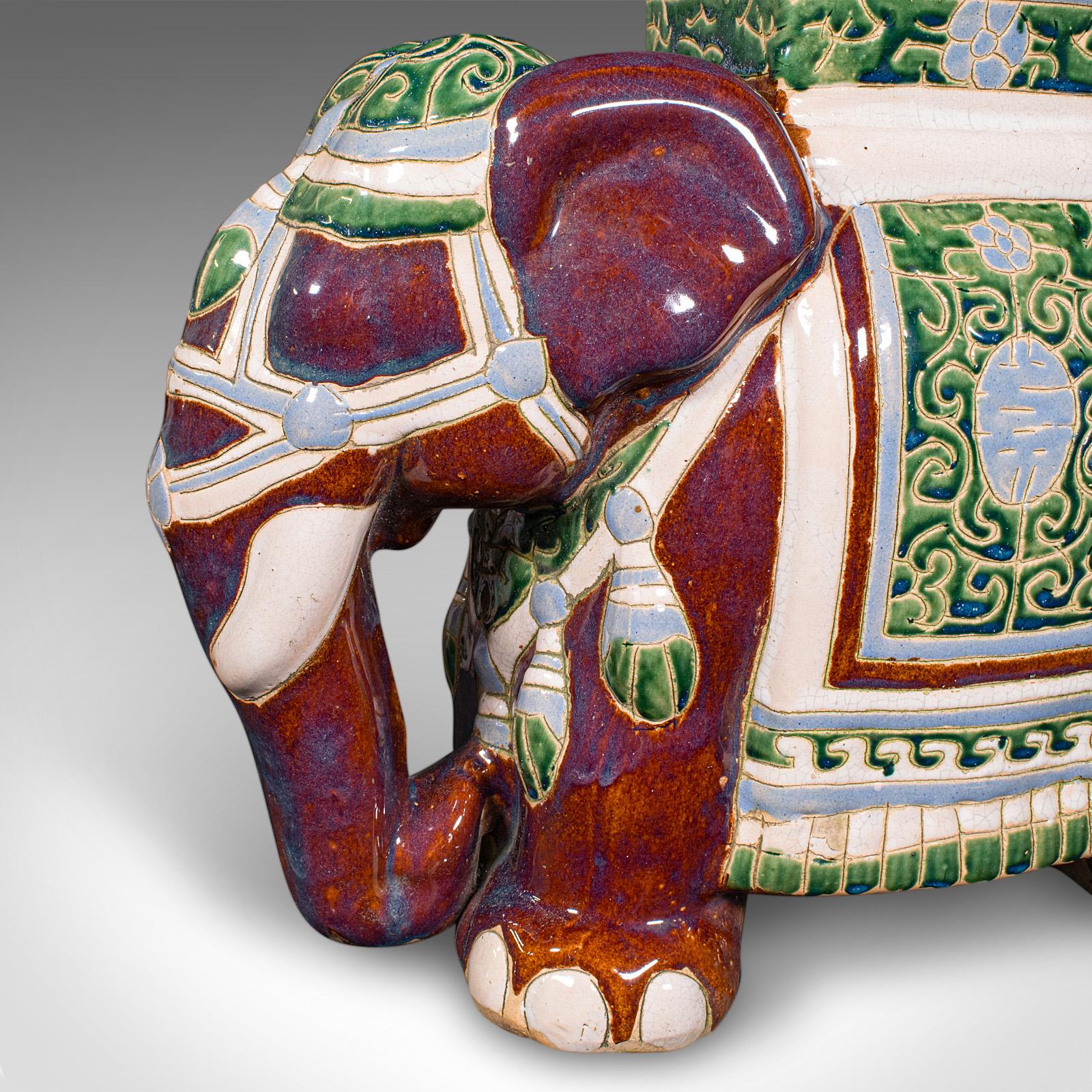Vintage Elefant Pflanzgefäß Basis, Orientalisch, Keramik Jardiniere Stand, Mid Century im Angebot 2