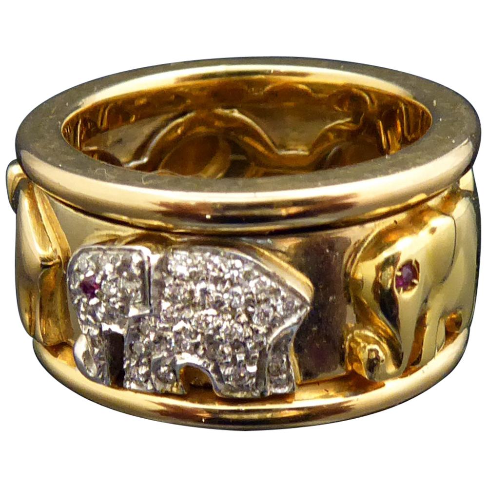 Vintage Elephant Ring with Diamonds and Rubies, 18 Carat Gold