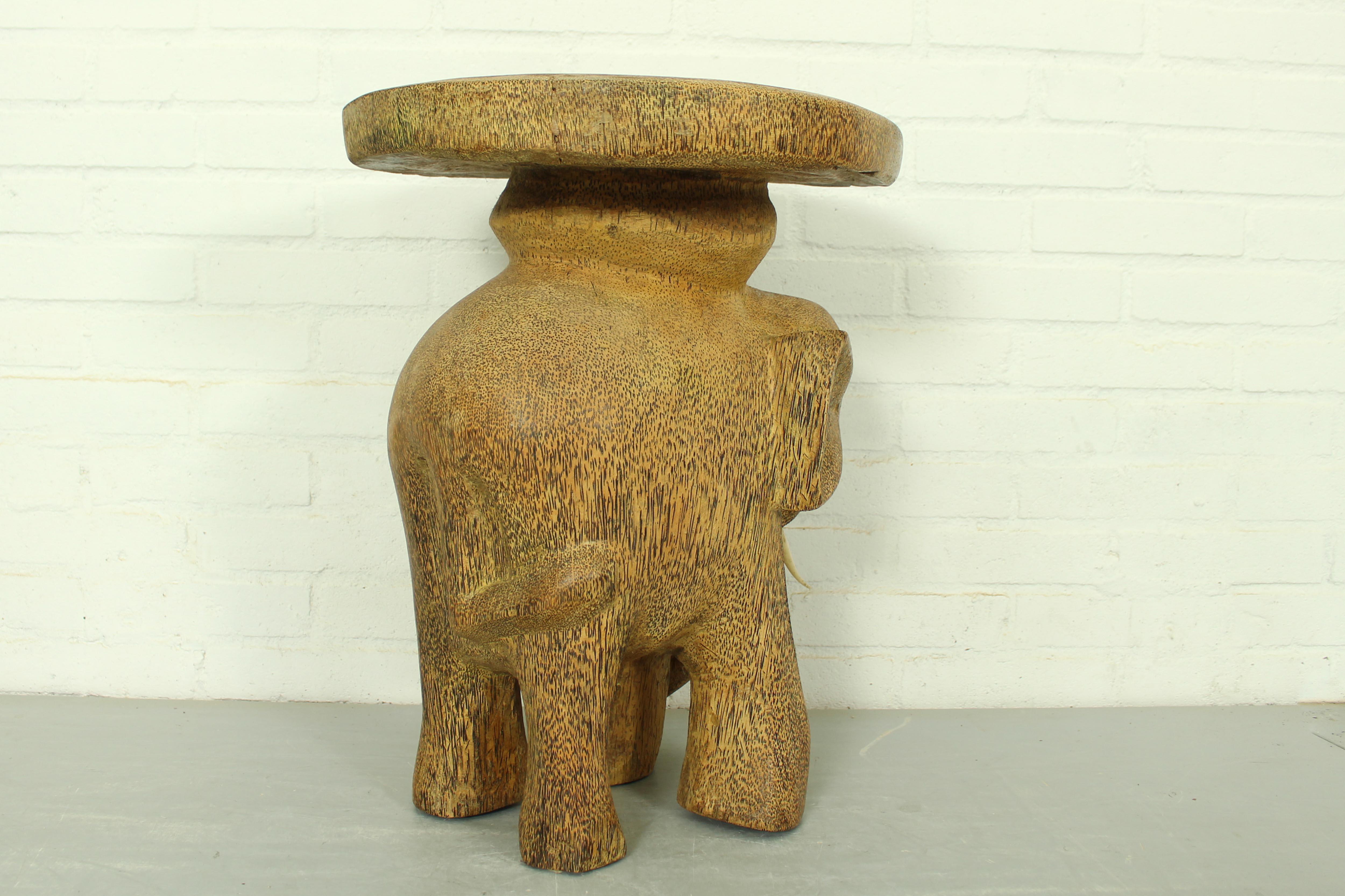 Vintage Elephant Sidetable Stool Plant Stand in Palmwood, 1960s For Sale 1