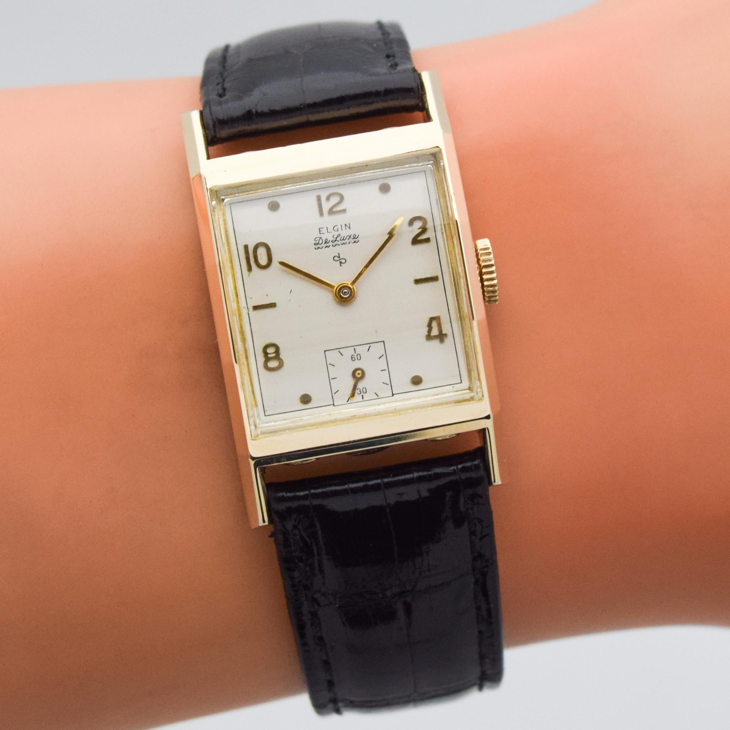 Vintage Elgin Deluxe Rectangular-Shaped Watch, 1948 For Sale 1