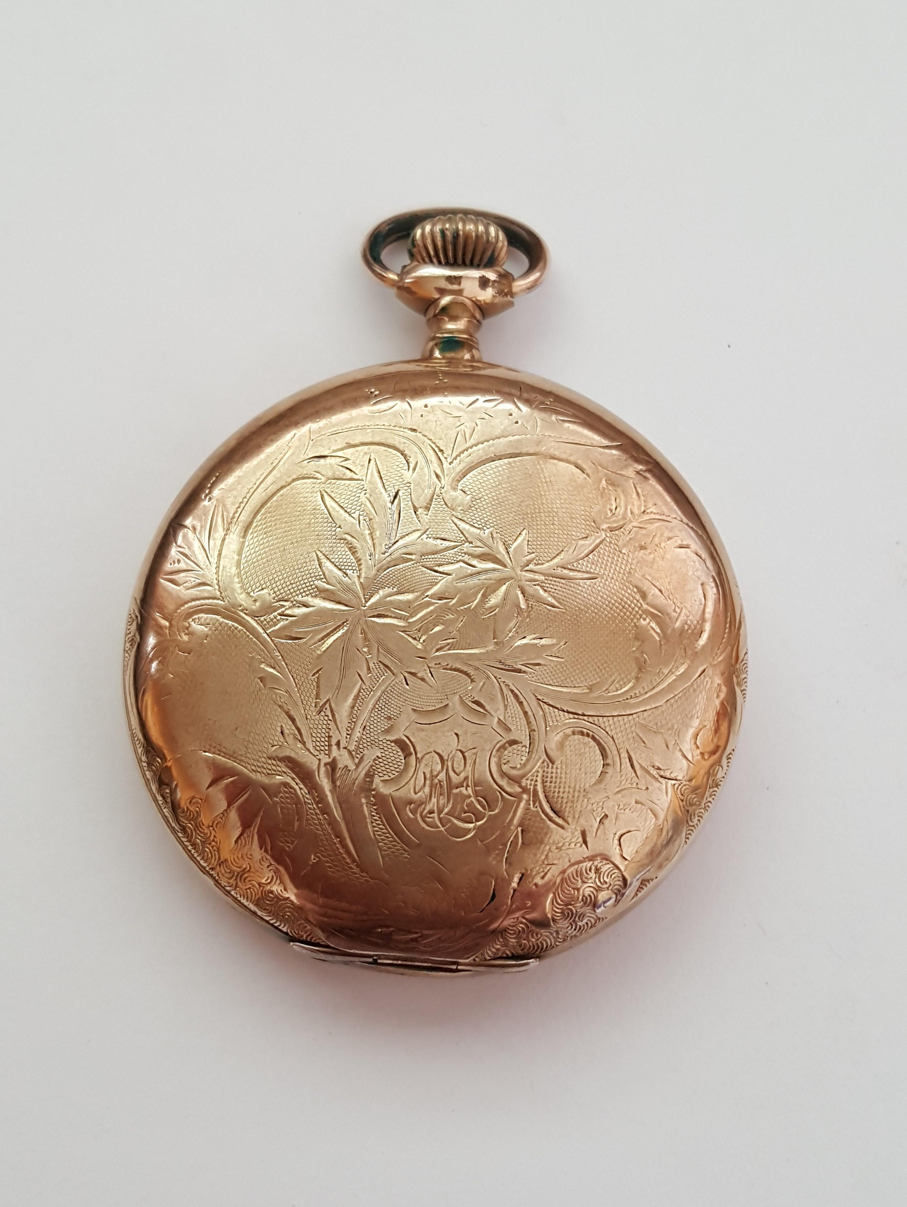 Vintage Elgin Gold-Plated Pocket Watch, Year 1907, Floral Bird Case, 7 Jewel In Good Condition In Rancho Santa Fe, CA