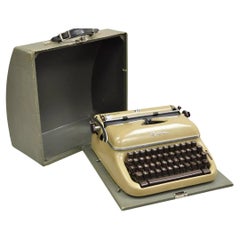 Vintage Elite 3 Optima Retro Metallic Grün Tragbare Handschreibmaschine im Koffer