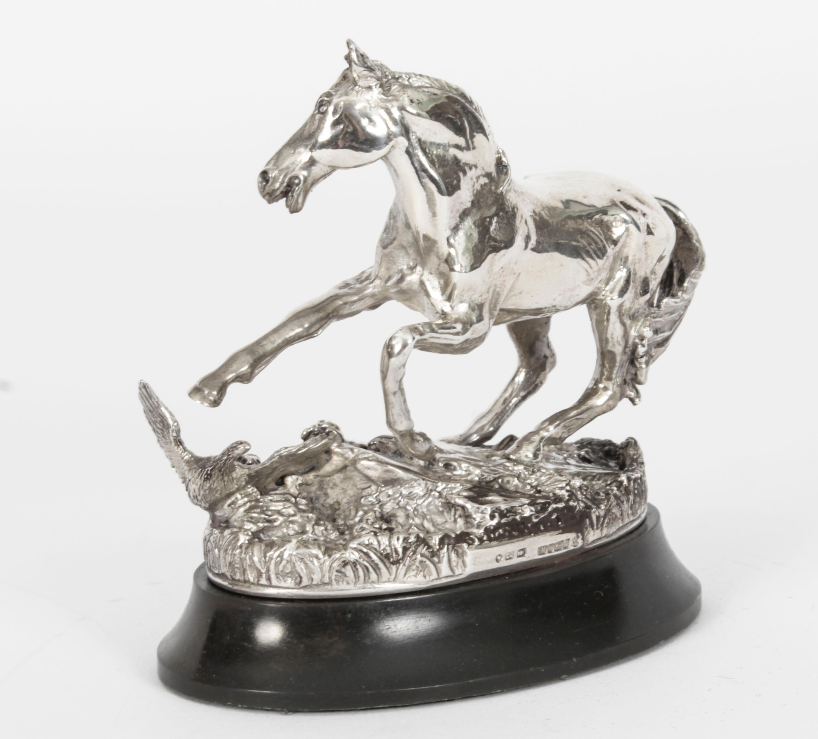 Vintage Elizabeth II Sterling Silver Figure of a Horse 1977 20th C For Sale 3