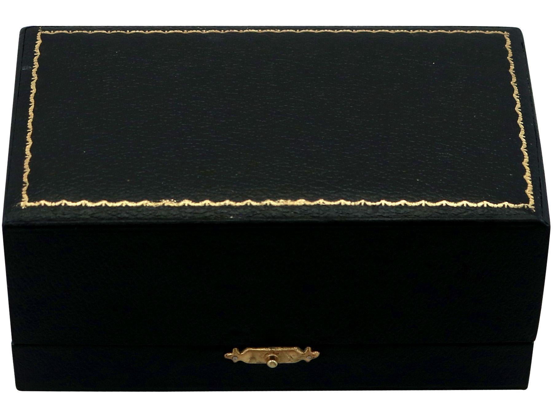 Portatovaglioli d'epoca in argento massiccio di Elisabetta II 5