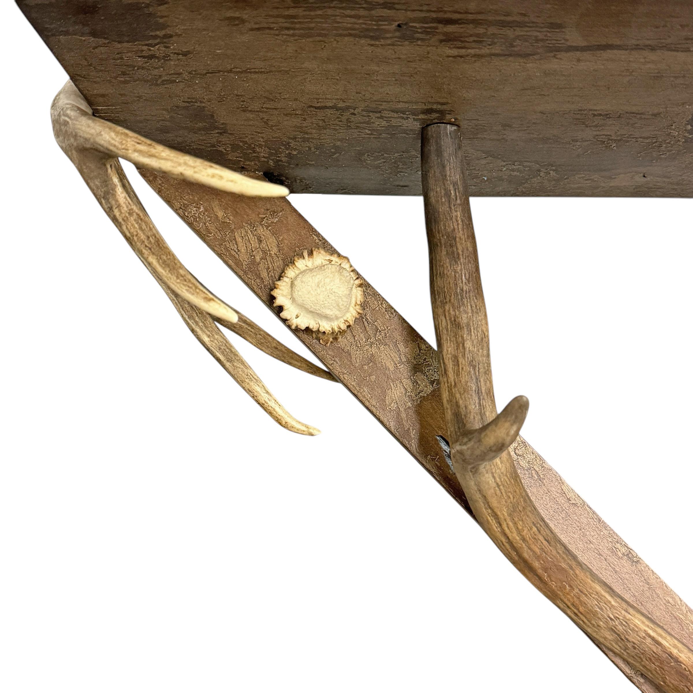 Vintage Elchgeweih Hut und Kleiderständer mit Regal im Angebot 1