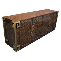 Credenza vintage de madera de olmo y latón Greek Key de William Doezema para Mastercraft