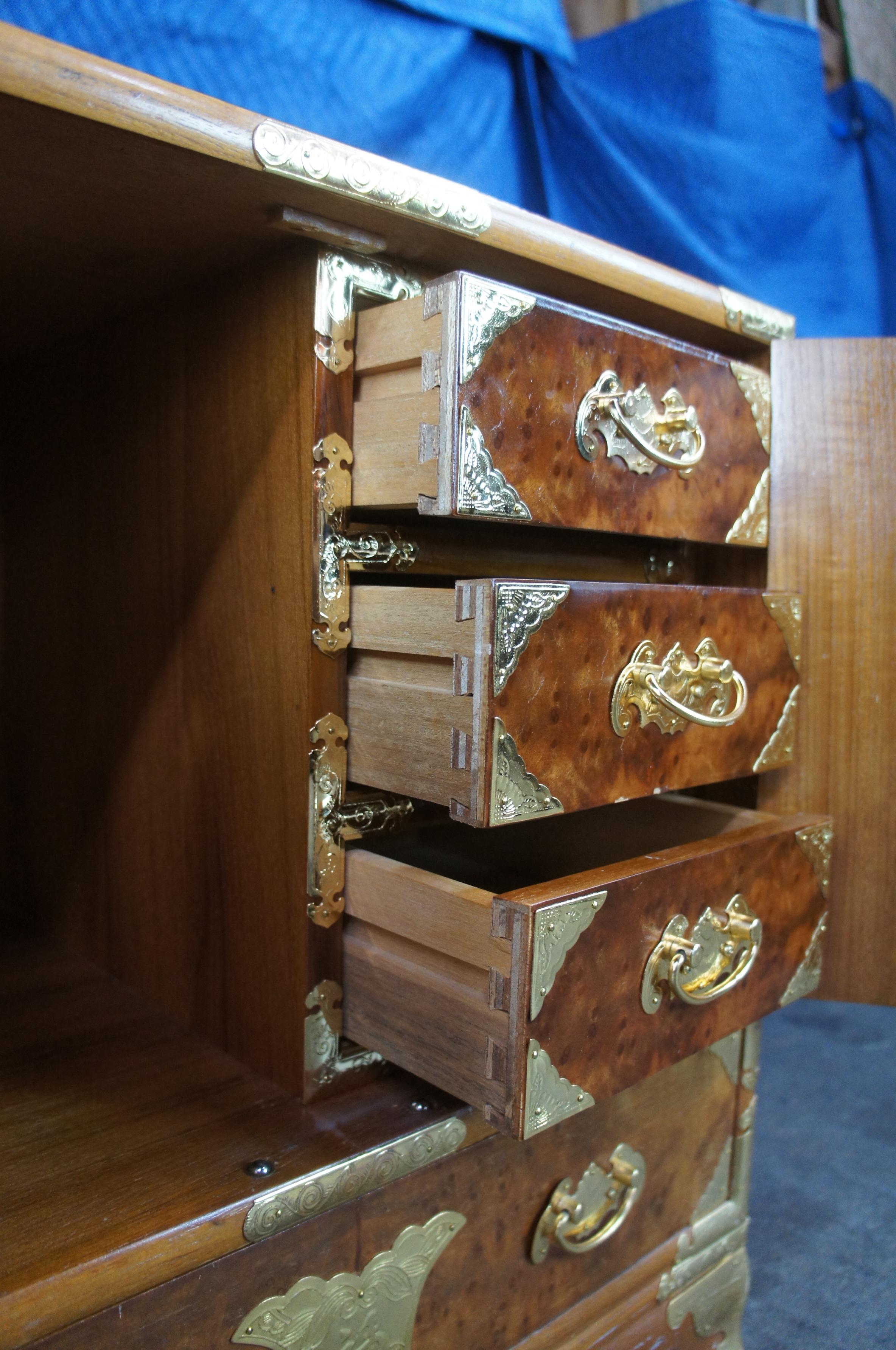 Vintage Elm Burl Brass Tansu Chinoiserie Keepsake Jewelry Chest Table Cabinet 3