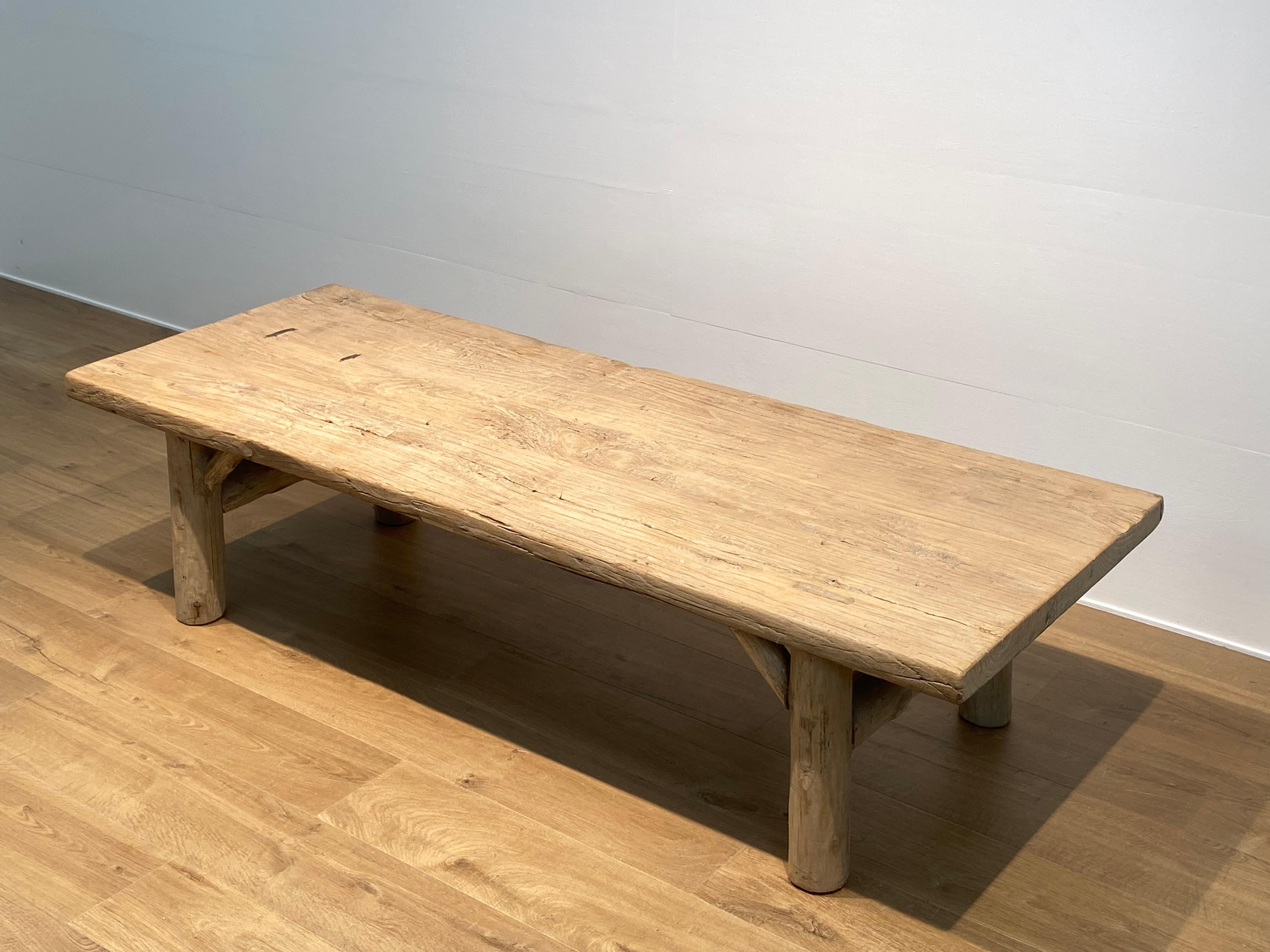 Vintage Elm Coffee Table In Good Condition For Sale In Schellebelle, BE
