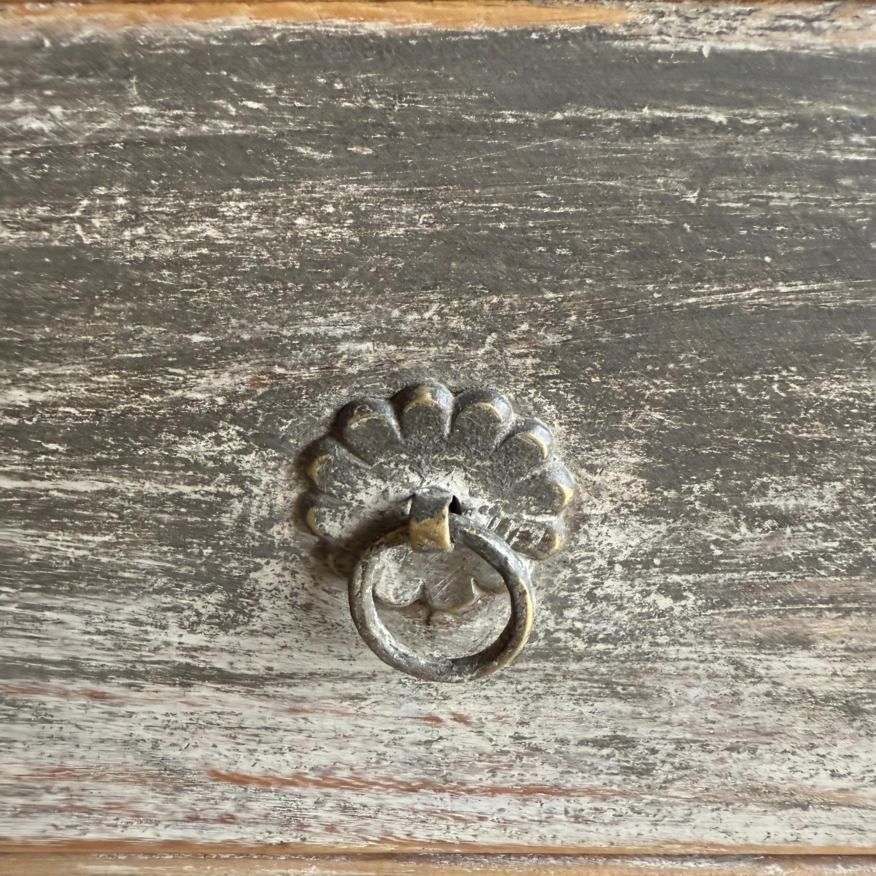 Wood Vintage Elm Console with Patina Finish and 4 Drawers For Sale