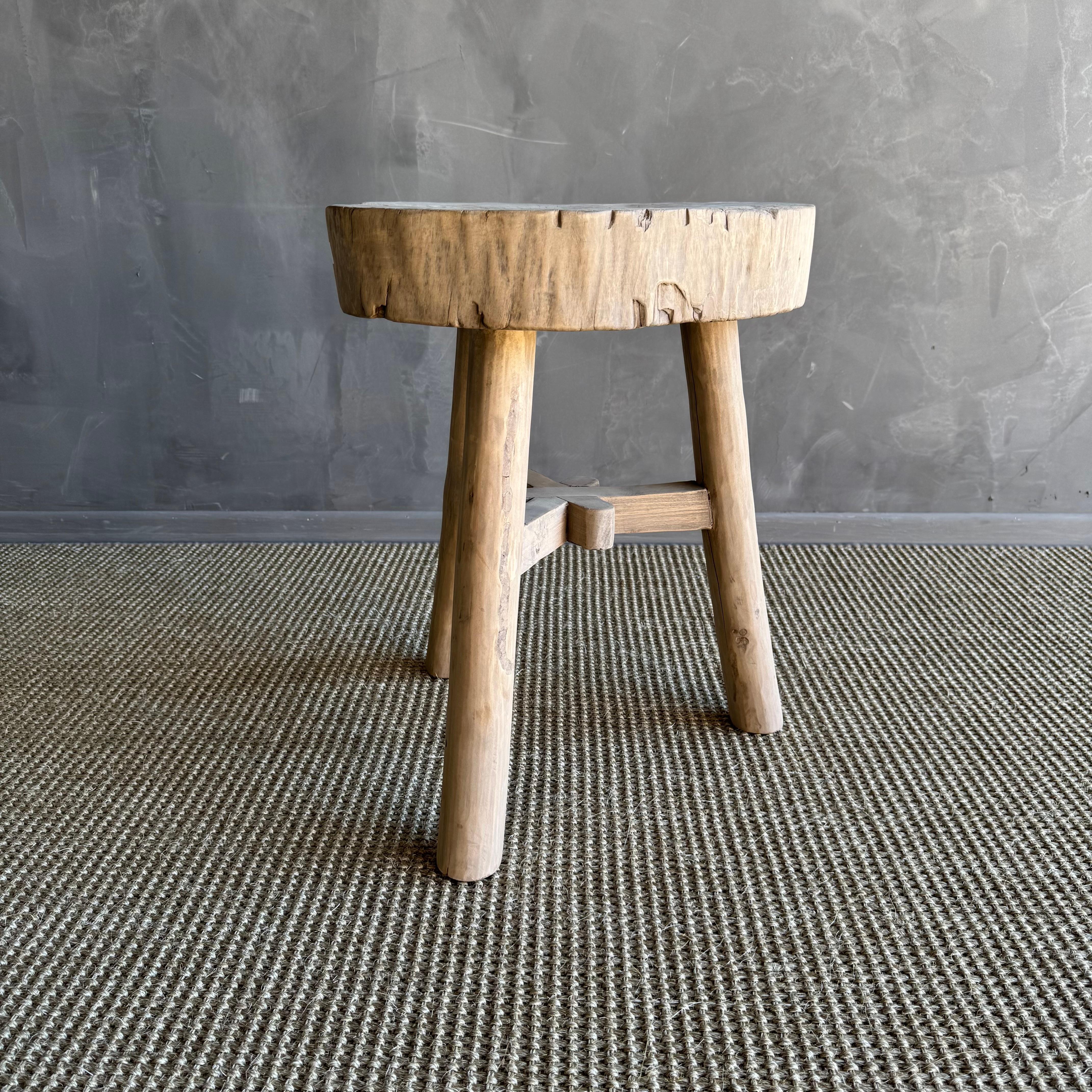 Vintage Ulme Wood Chop Tisch (Organische Moderne) im Angebot